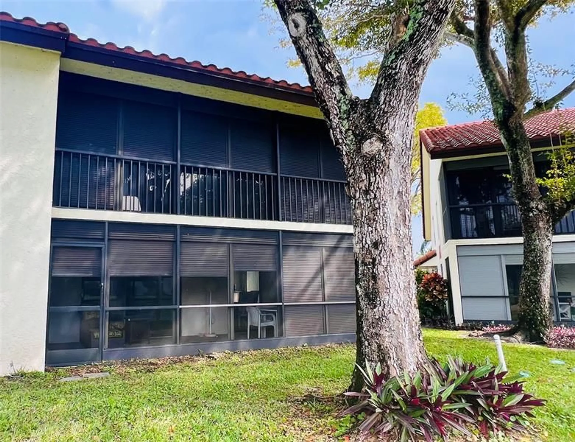 Property Slideshow image 34 of 50 | 10851 palm lake ave 201, Boynton Beach, FL, 33437