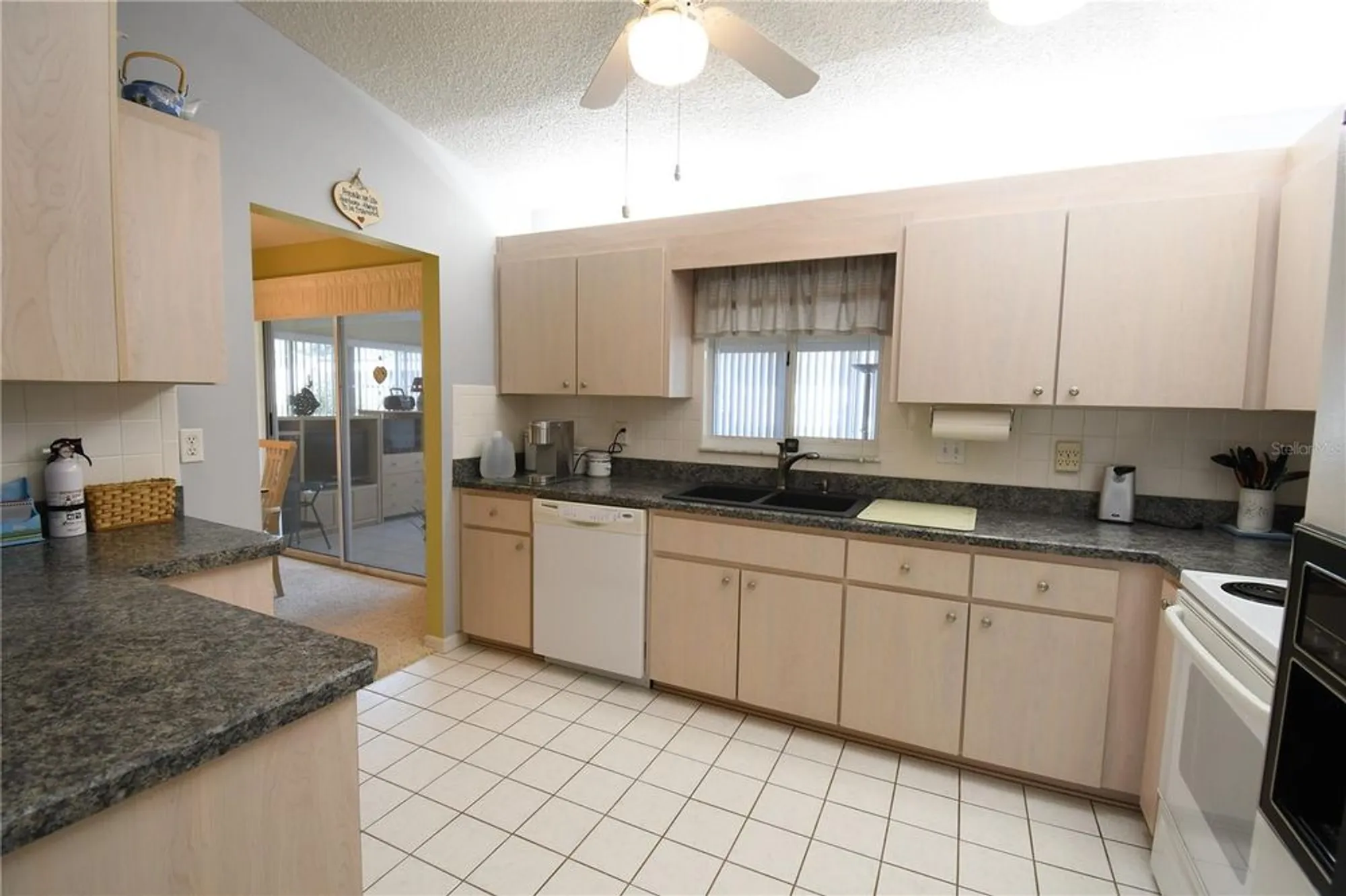 Property Slideshow image 7 of 27 | 17937 se 107th ter, Summerfield, FL, 34491