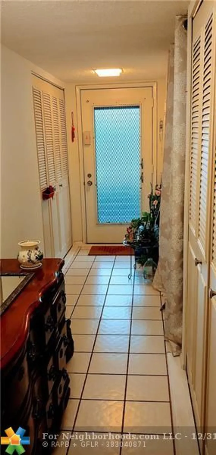 Property Slideshow image 11 of 23 | 2604 nassau bnd apt e1, Coconut Creek, FL, 33066