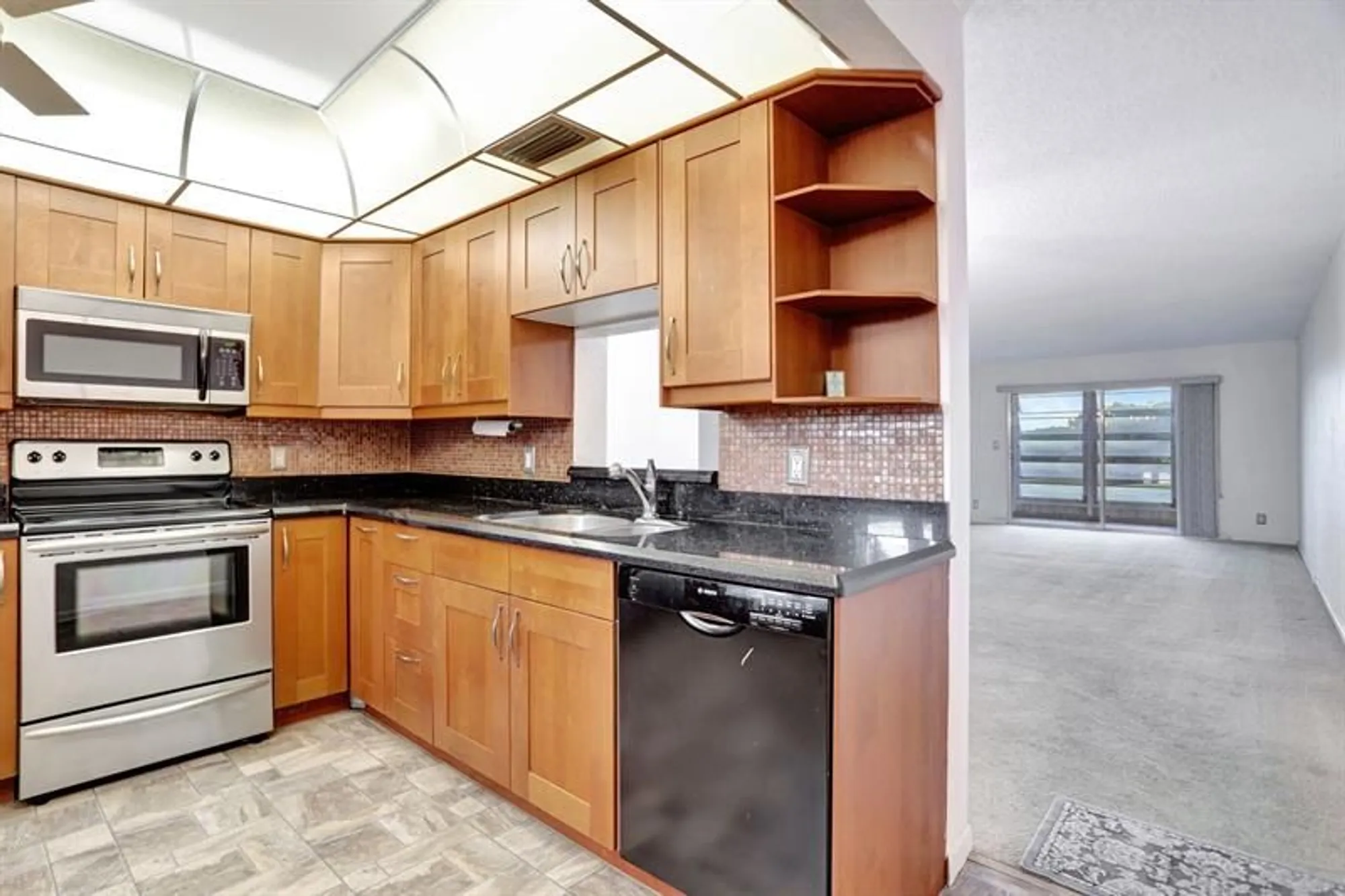 Property Slideshow image 2 of 52 | 4301 martinique cir c3, Coconut Creek, FL, 33066