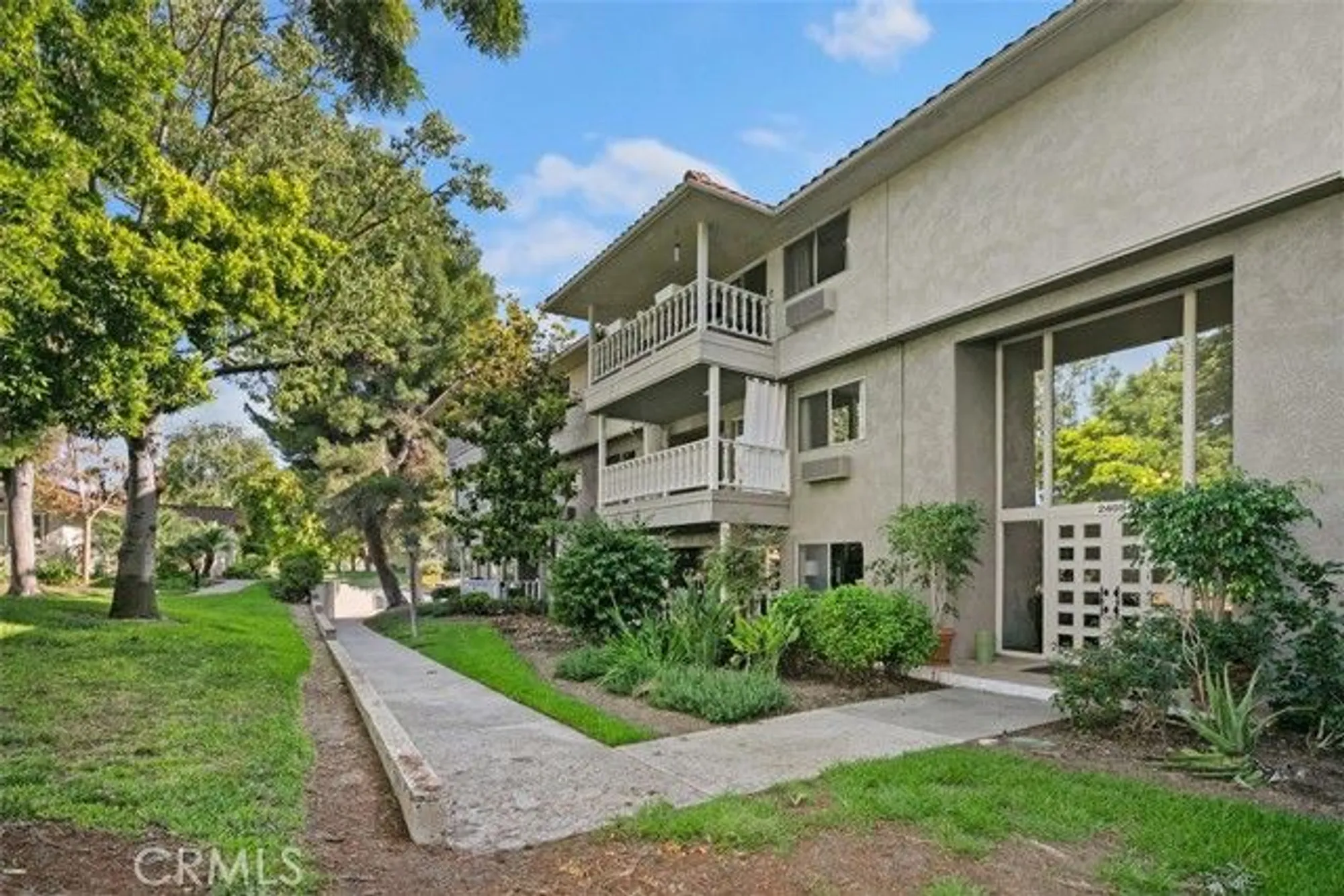 Property Slideshow image 1 of 25 | 2405 via mariposa 2g, Laguna Woods, CA, 92637