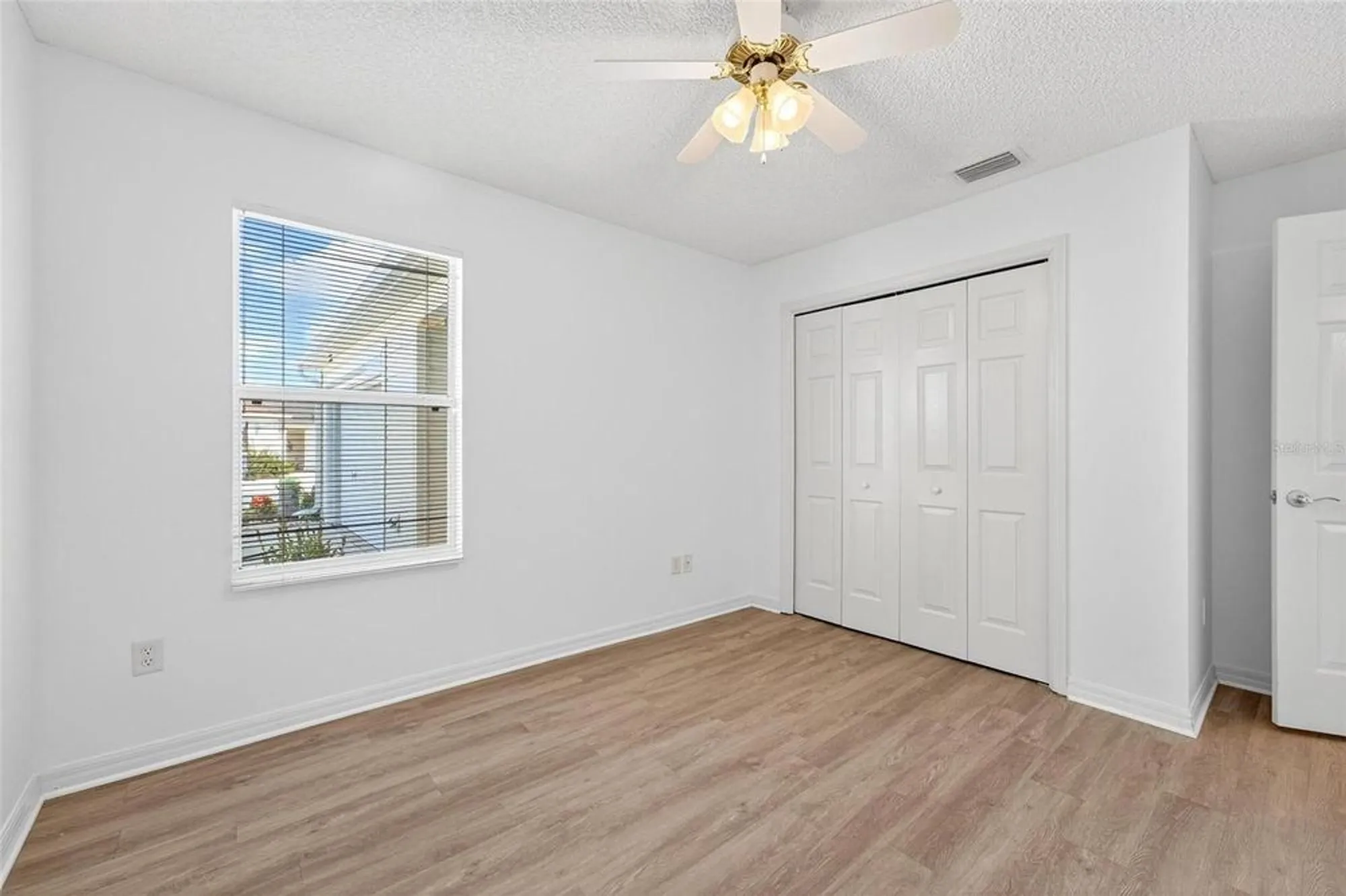 Property Slideshow image 31 of 57 | 2446 kenmore ln, The Villages, FL, 32162