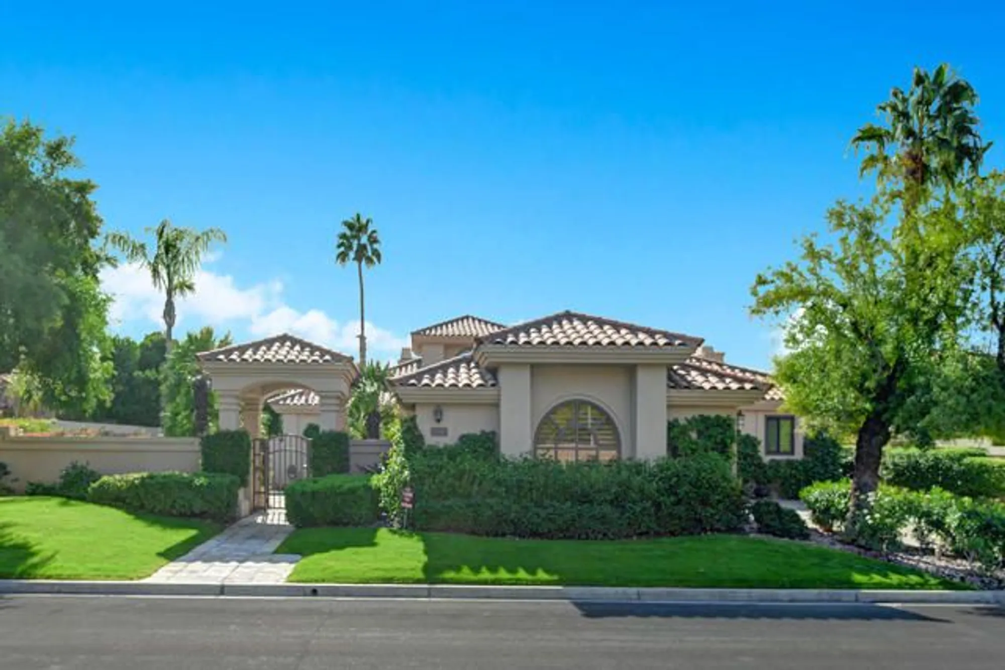 Property Slideshow image 13 of 50 | 54087 southern hls, La Quinta, CA, 92253