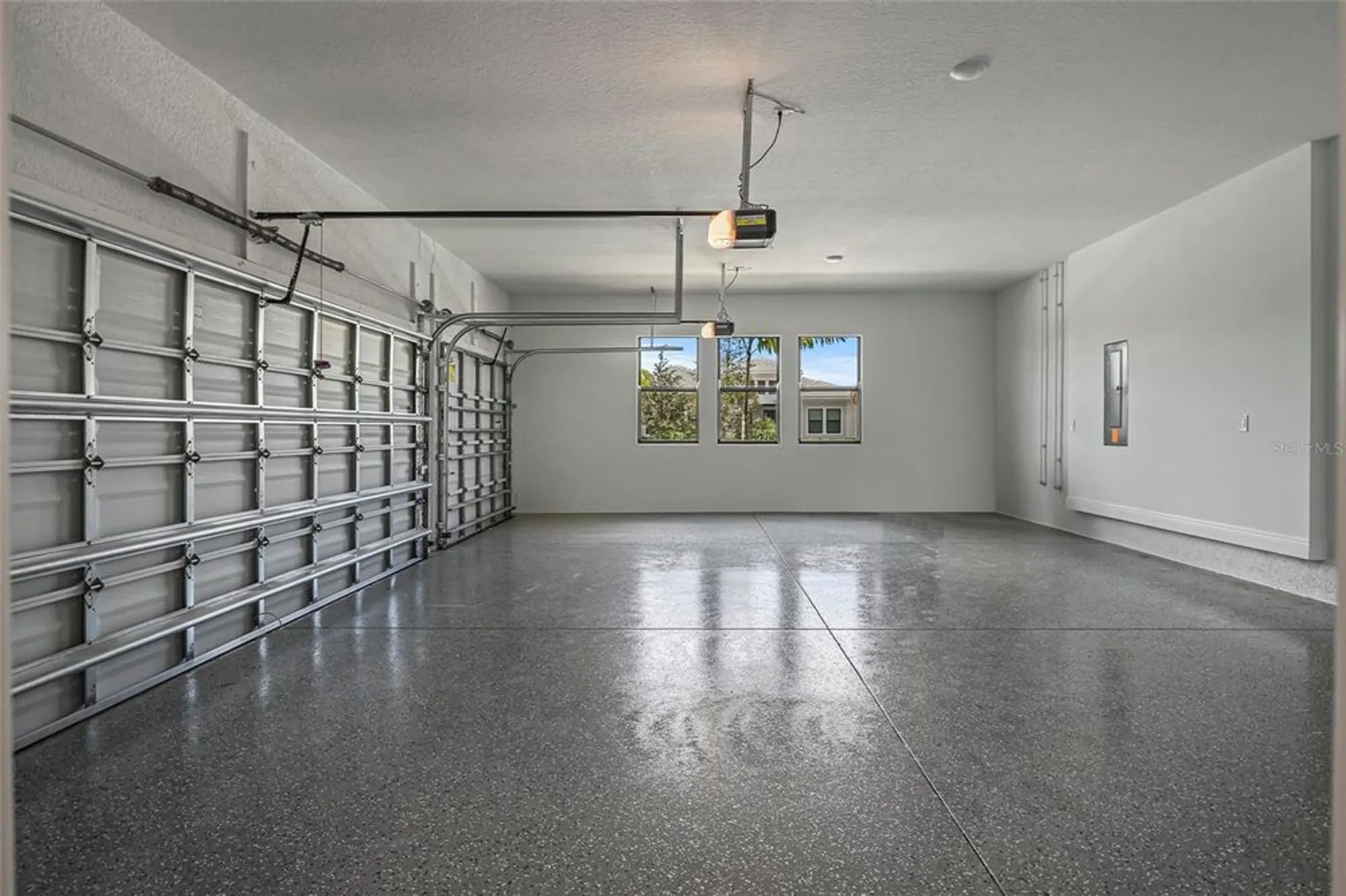 Property Slideshow image 50 of 80 | 4918 kiva cir, Lakewood Ranch, FL, 34211