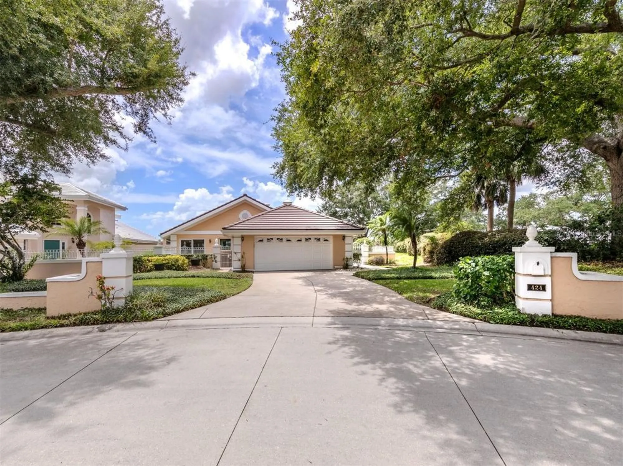 Property Slideshow image 2 of 65 | 424 cardiff rd 27, Venice, FL, 34293