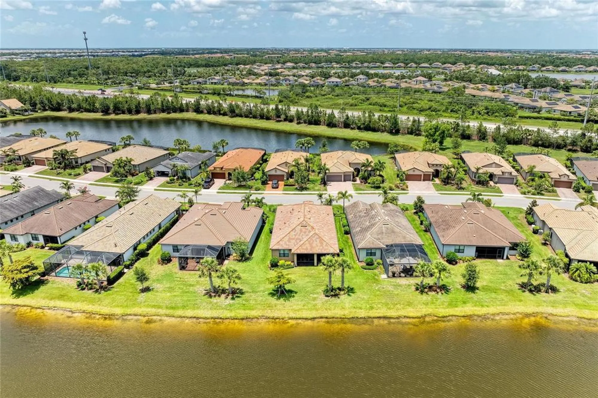 Property Slideshow image 45 of 62 | 6756 chester trl, Lakewood Ranch, FL, 34202