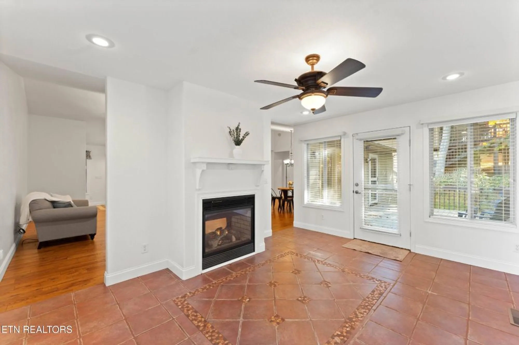 Property Slideshow image 10 of 38 | 109 markham ln, Crossville, TN, 38558