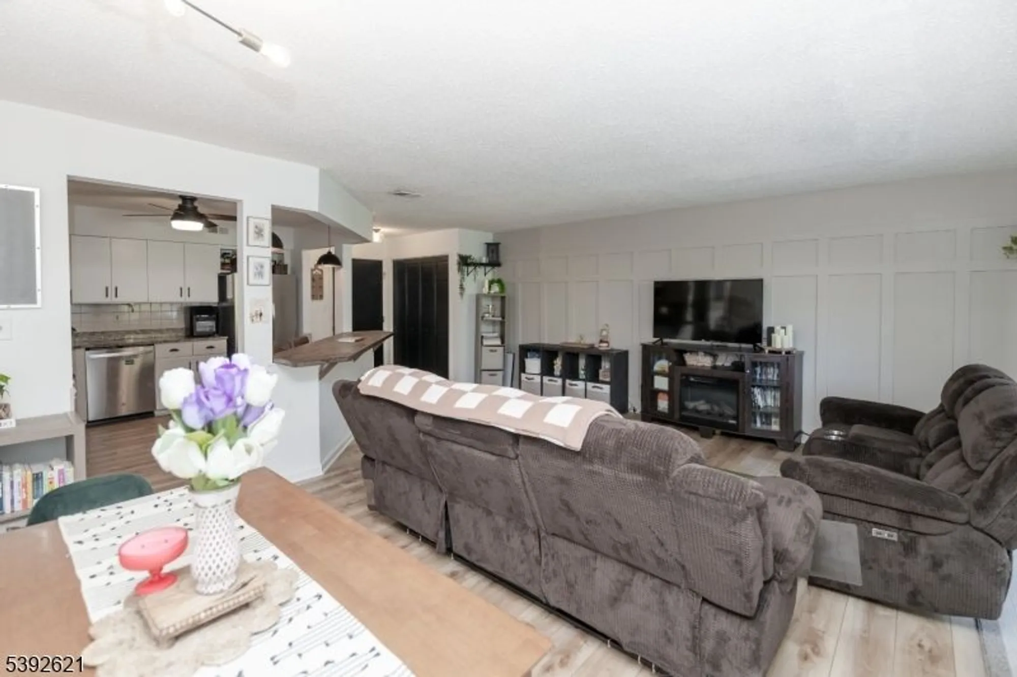 Property Slideshow image 17 of 39 | 31 drake way, Roxbury Twp, NJ, 07836