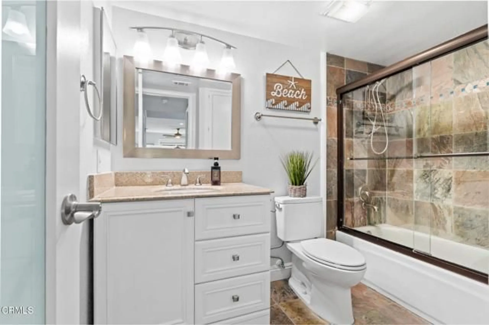 Property Slideshow image 36 of 53 | 2151 martinique ln, Oxnard, CA, 93035