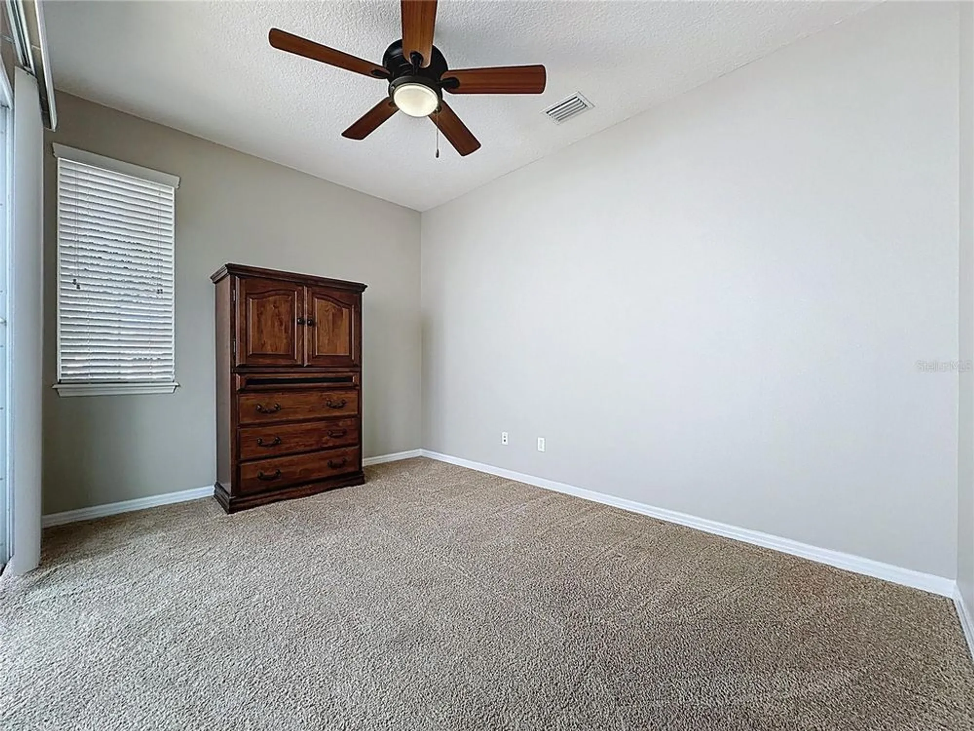 Property Slideshow image 24 of 73 | 126 bayou bend rd, Groveland, FL, 34736