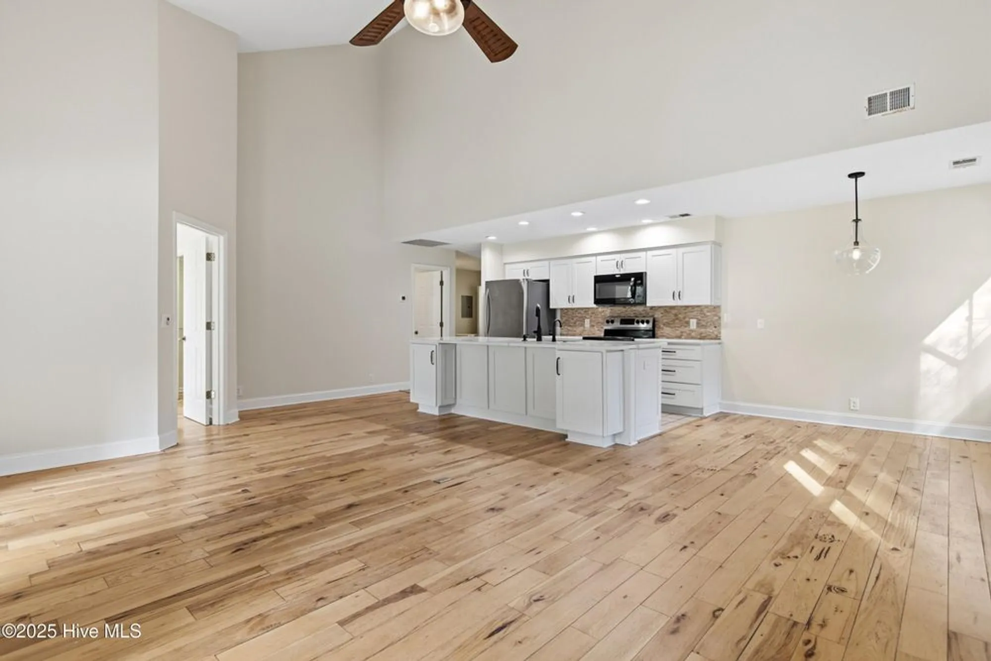 Property Slideshow image 10 of 65 | 212 kings trl a, Sunset Beach, NC, 28468