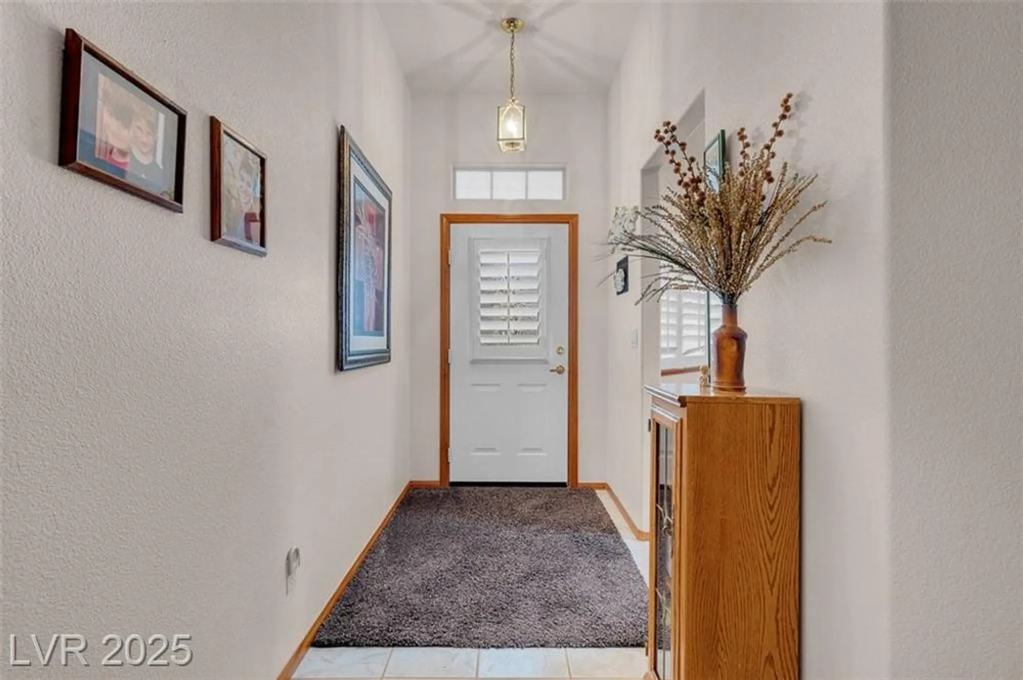 Property Slideshow image 6 of 46 | 5204 rim view ln, Las Vegas, NV, 89130