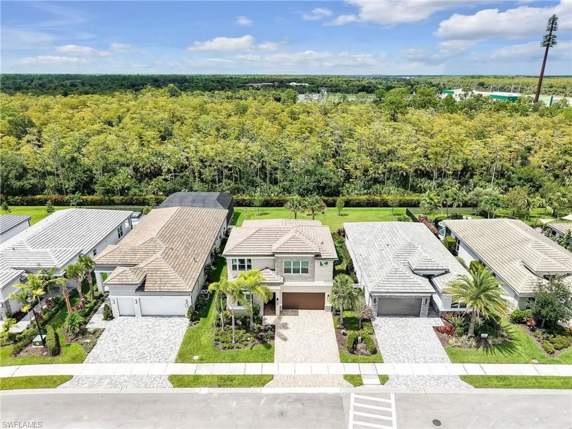 Property Slideshow image 2 of 49 | 11265 daphne ct, Naples, FL, 34120