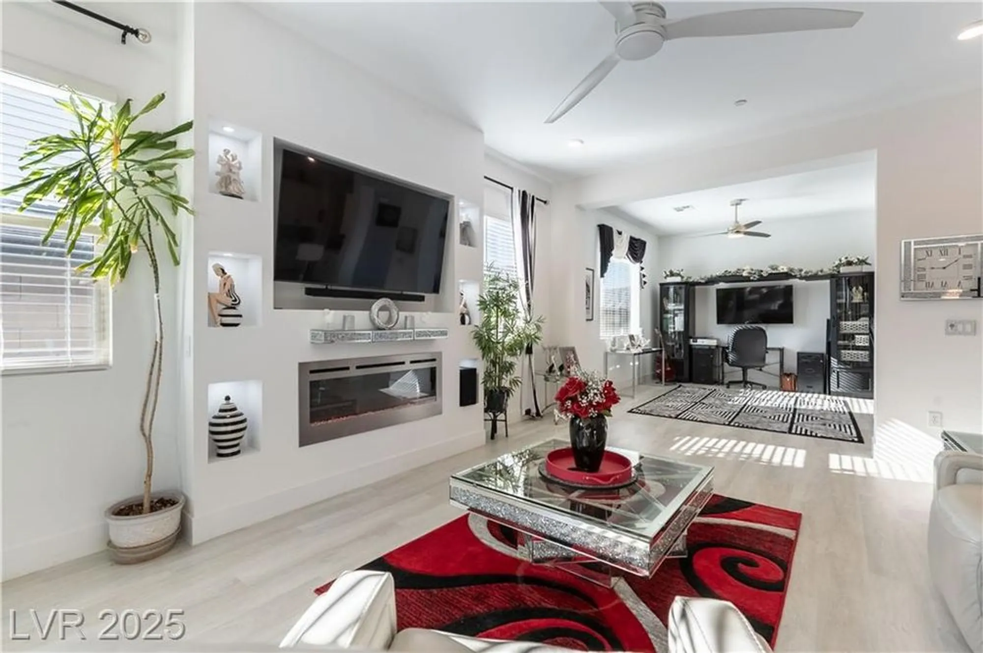 Property Slideshow image 12 of 88 | 12468 primrose grove ln, Las Vegas, NV, 89138