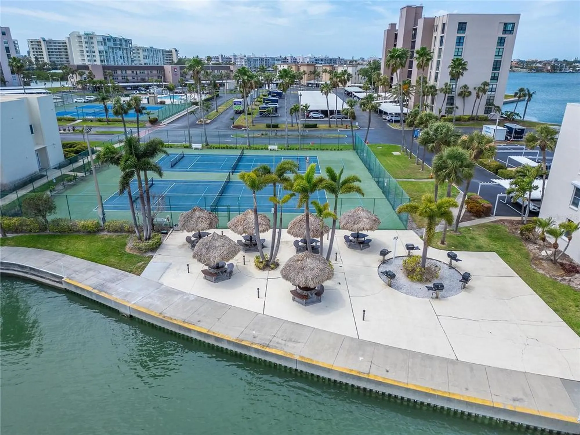 Property Slideshow image 58 of 60 | 7700 sun island dr 107, South Pasadena, FL, 33707