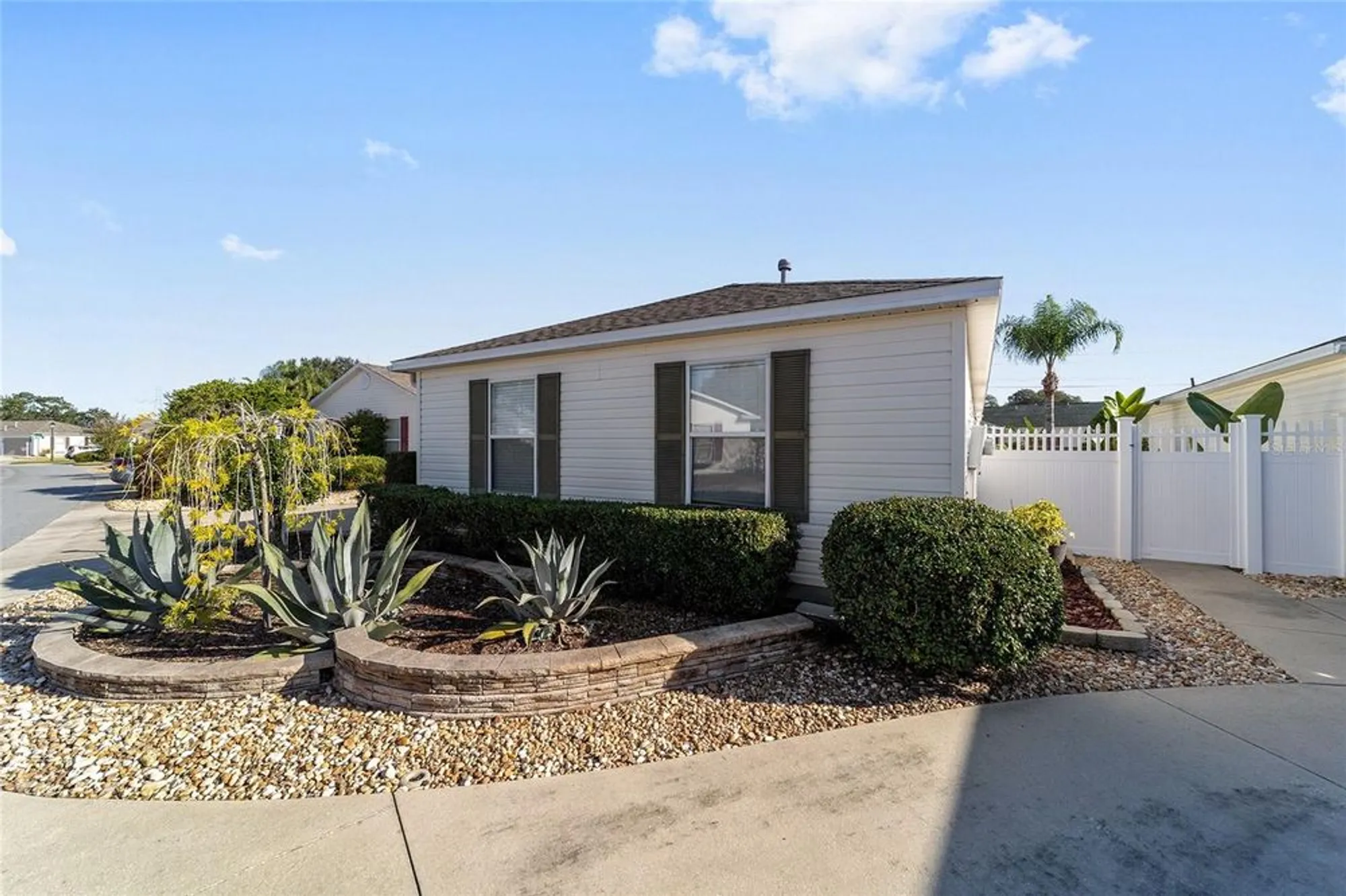 Property Slideshow image 6 of 68 | 17773 se 91st freedom ct, The Villages, FL, 32162