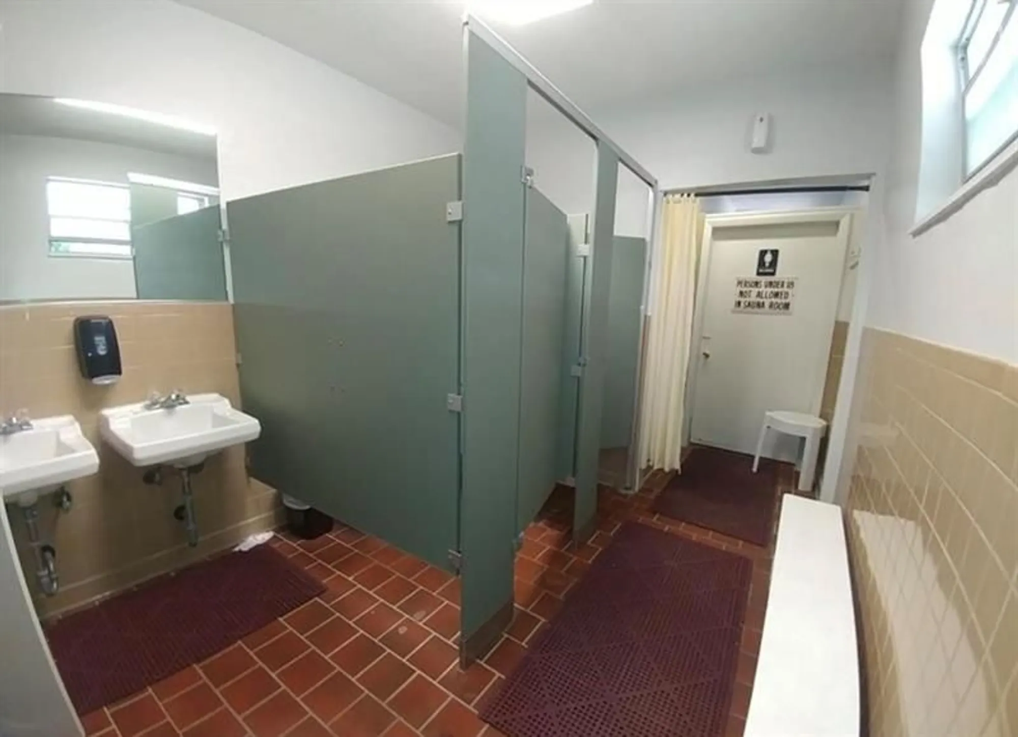 Property Slideshow image 29 of 35 | 2851 e golf blvd apt 206, Pompano Beach, FL, 33064