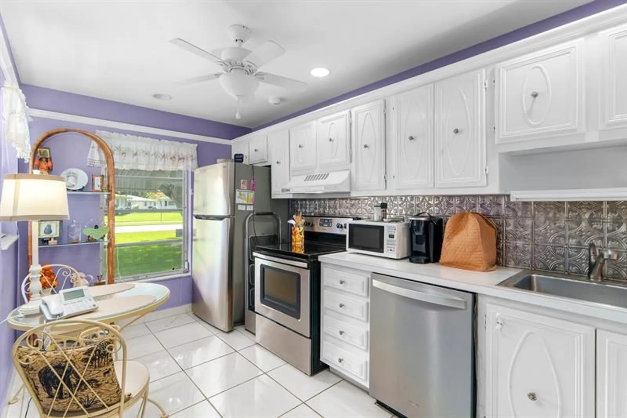 Property Slideshow image 11 of 50 | 8611 nw 11th st # b-161, Plantation, FL, 33322