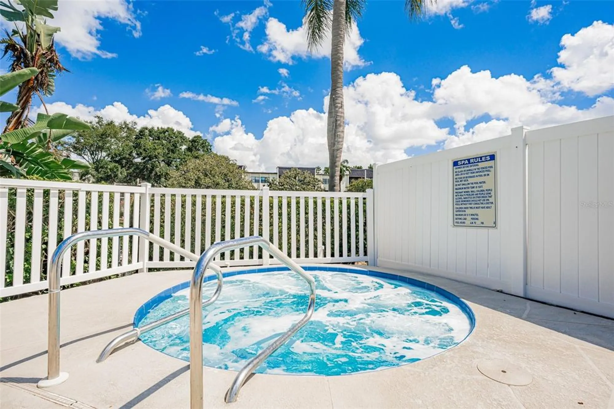Property Slideshow image 27 of 40 | 14130 rosemary ln apt 5114, Largo, FL, 33774
