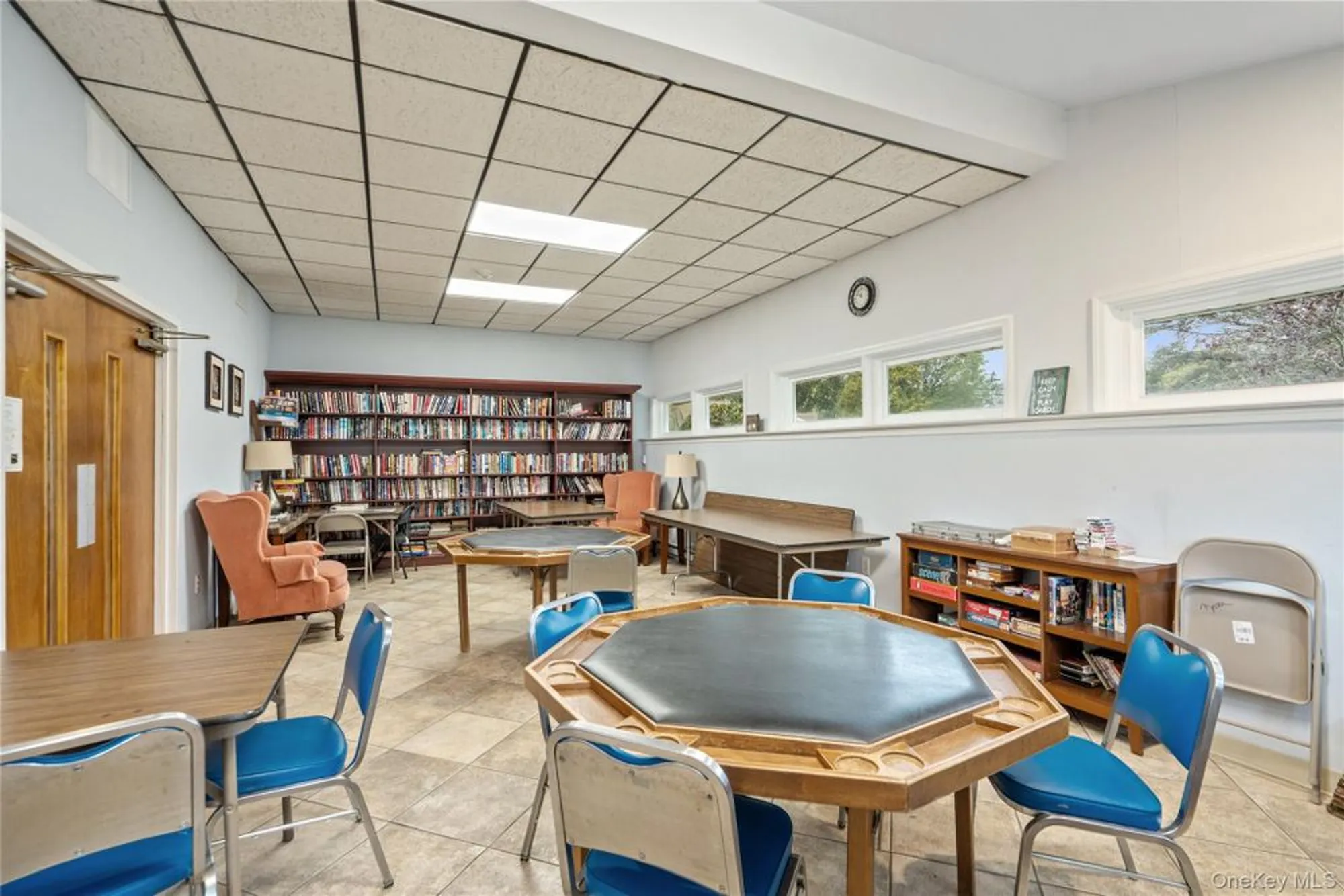 Property Slideshow image 25 of 29 | 53 freedom ln, Coram, NY, 11727