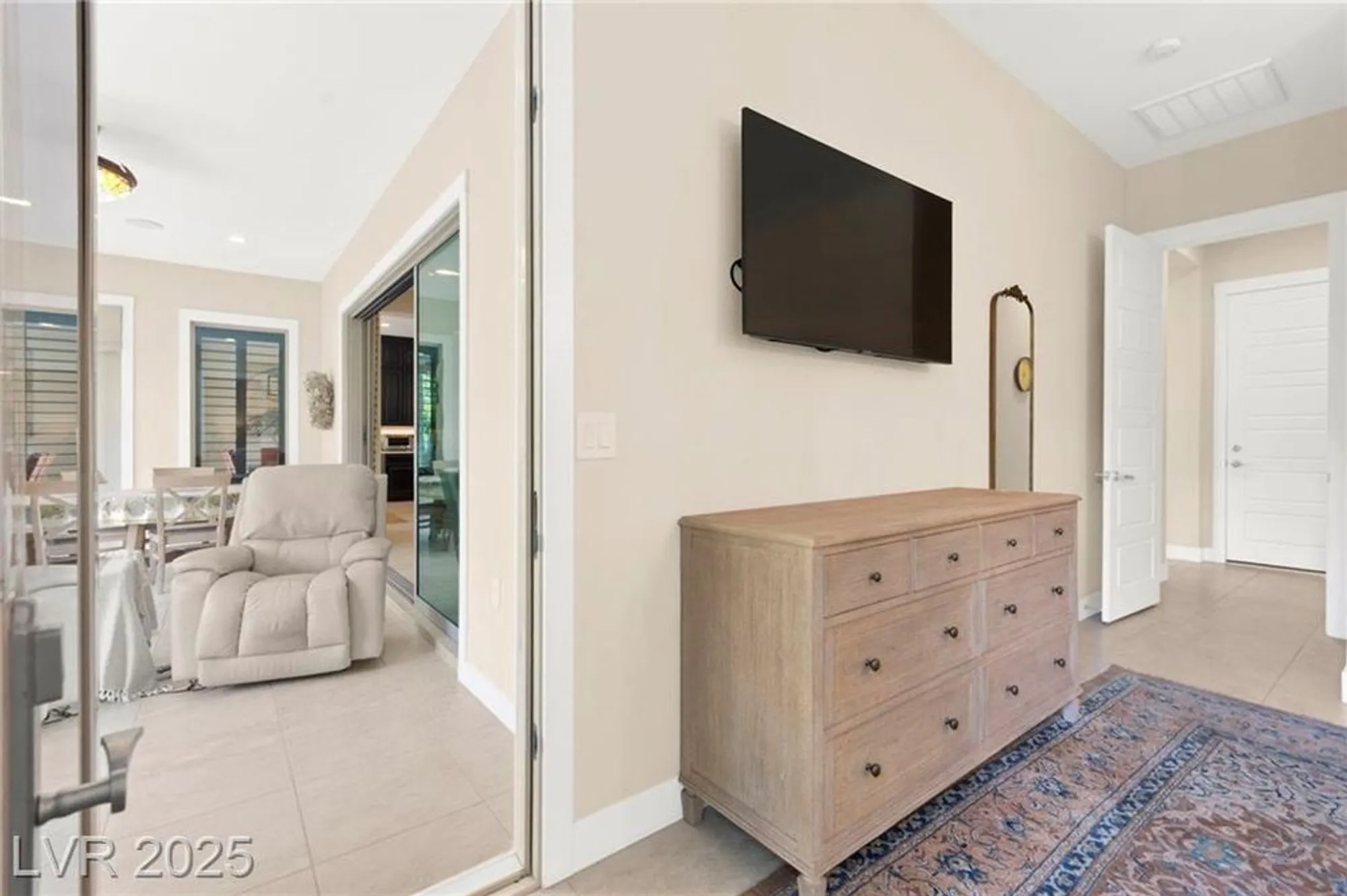 Property Slideshow image 33 of 55 | 6810 silver crescent st, Las Vegas, NV, 89148