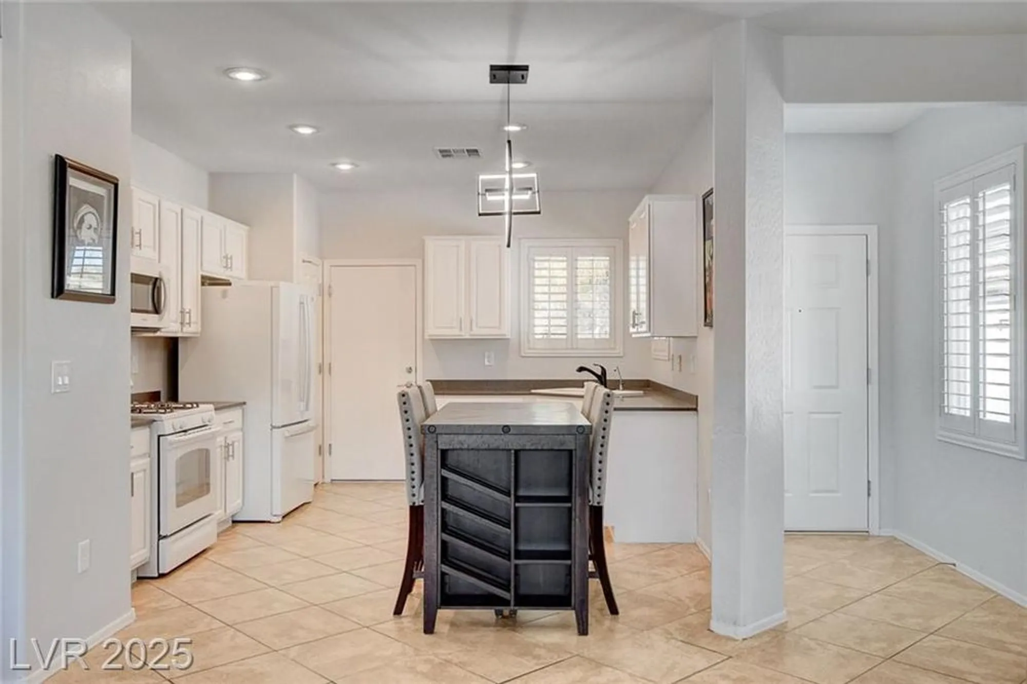 Property Slideshow image 13 of 72 | 2576 binary stars st, Henderson, NV, 89044