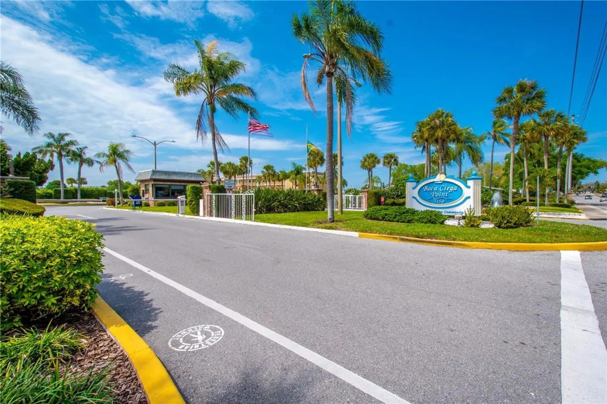 Property Slideshow image 52 of 64 | 345 boca ciega point blvd, Saint Petersburg, FL, 33708