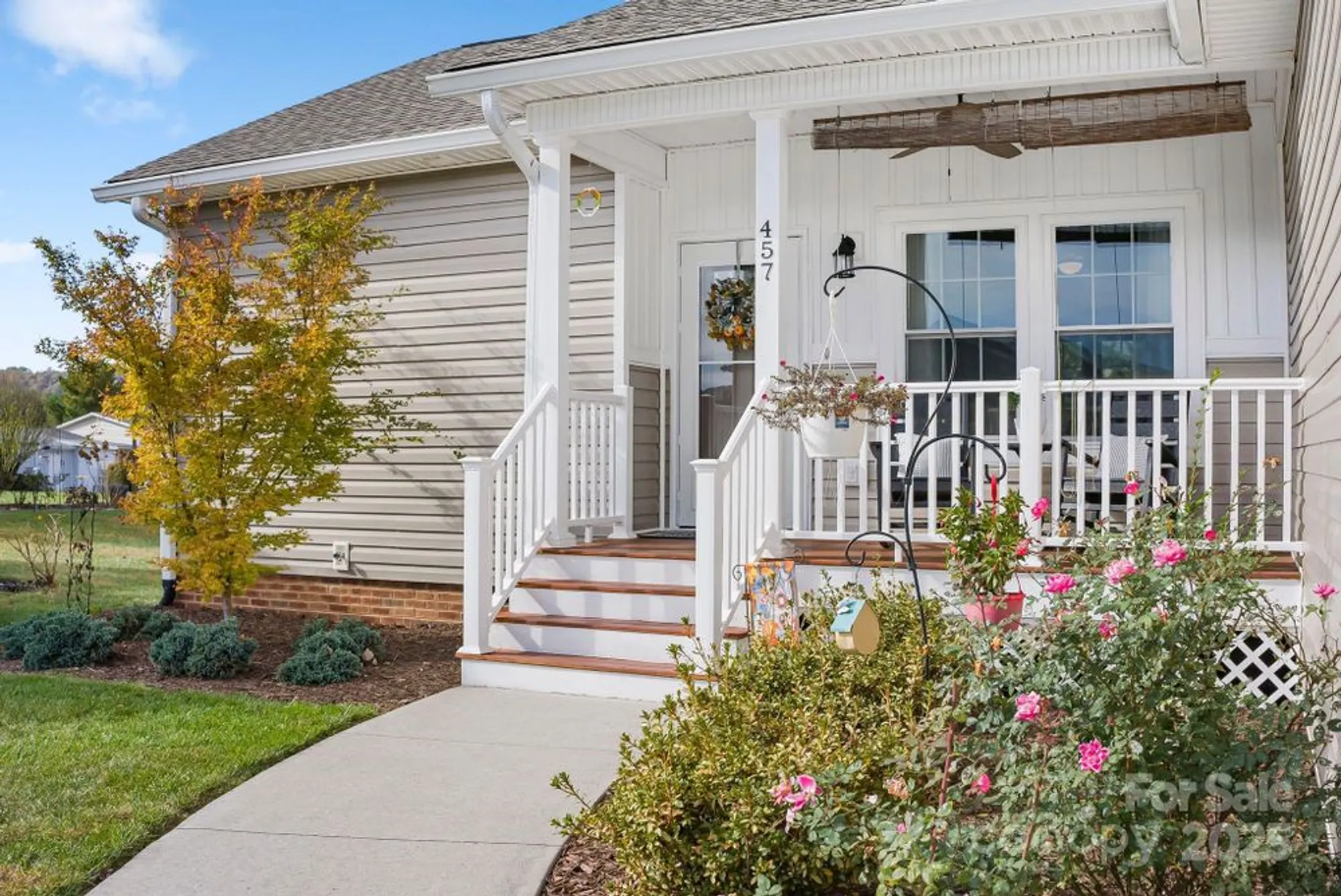 Property Slideshow image 26 of 36 | 457 riverwind dr, Hendersonville, NC, 28739