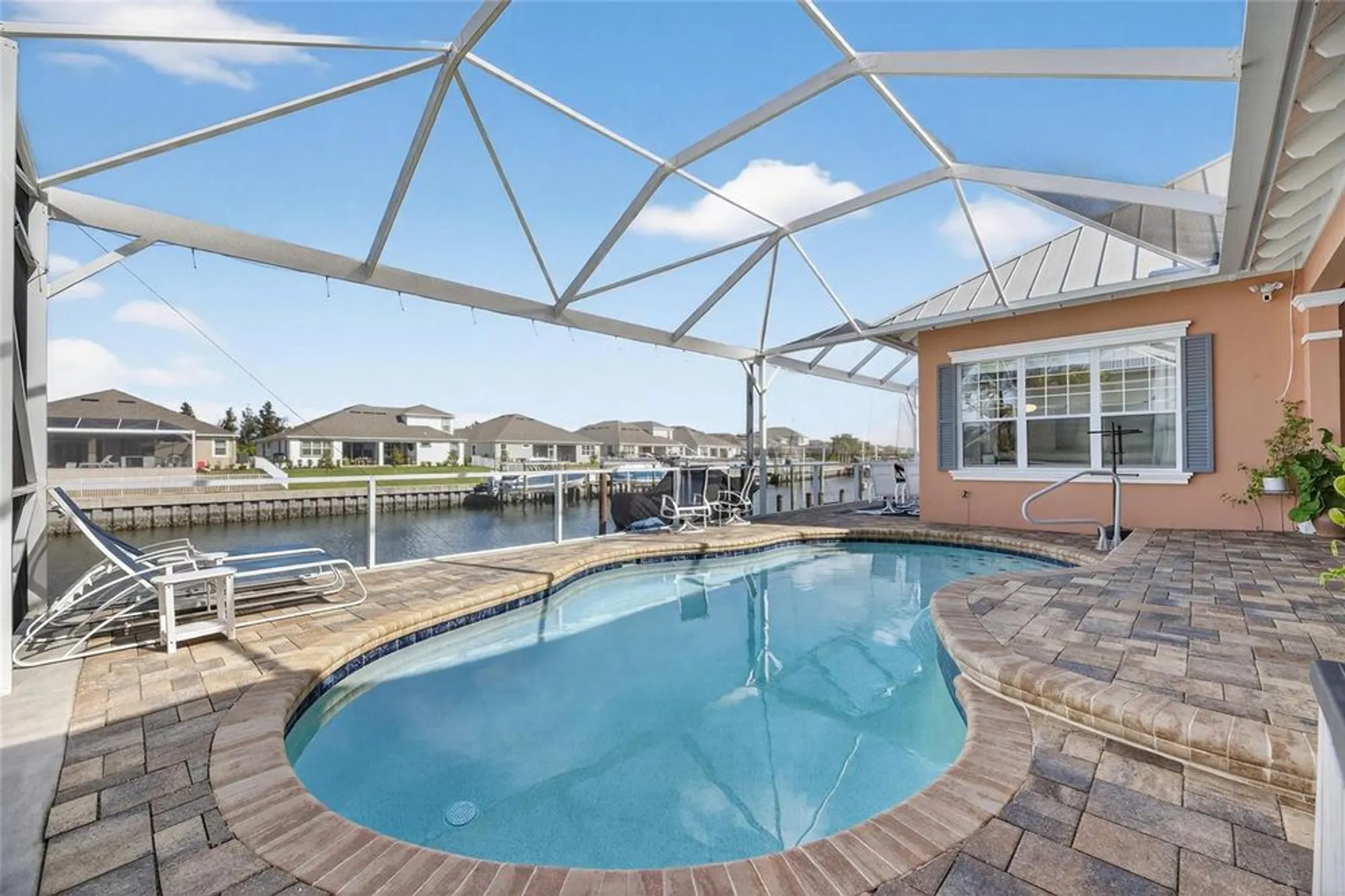 Property Slideshow image 68 of 99 | 719 islebay dr, Apollo Beach, FL, 33572