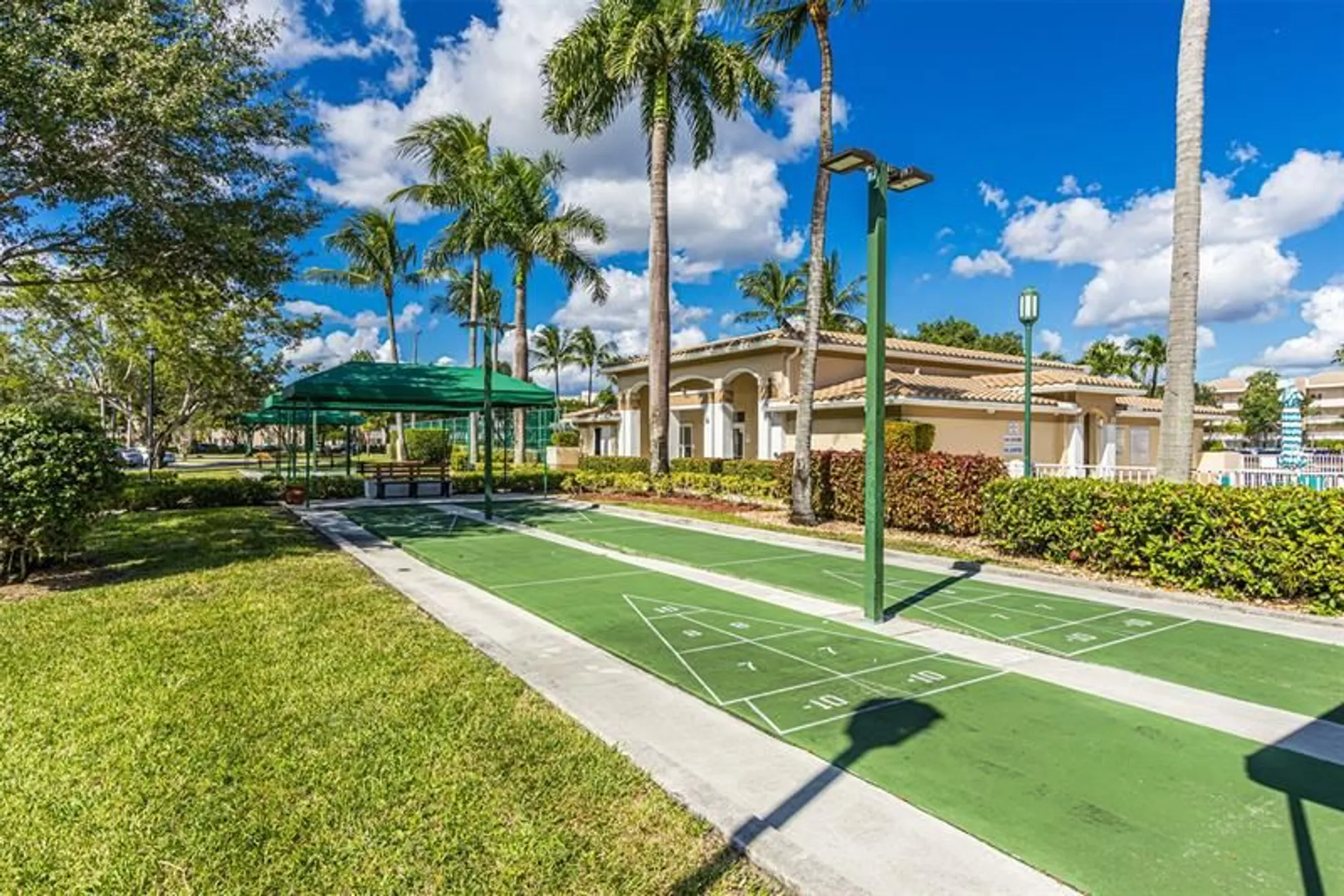 Property Slideshow image 32 of 33 | 9539 weldon cir f201, Tamarac, FL, 33321