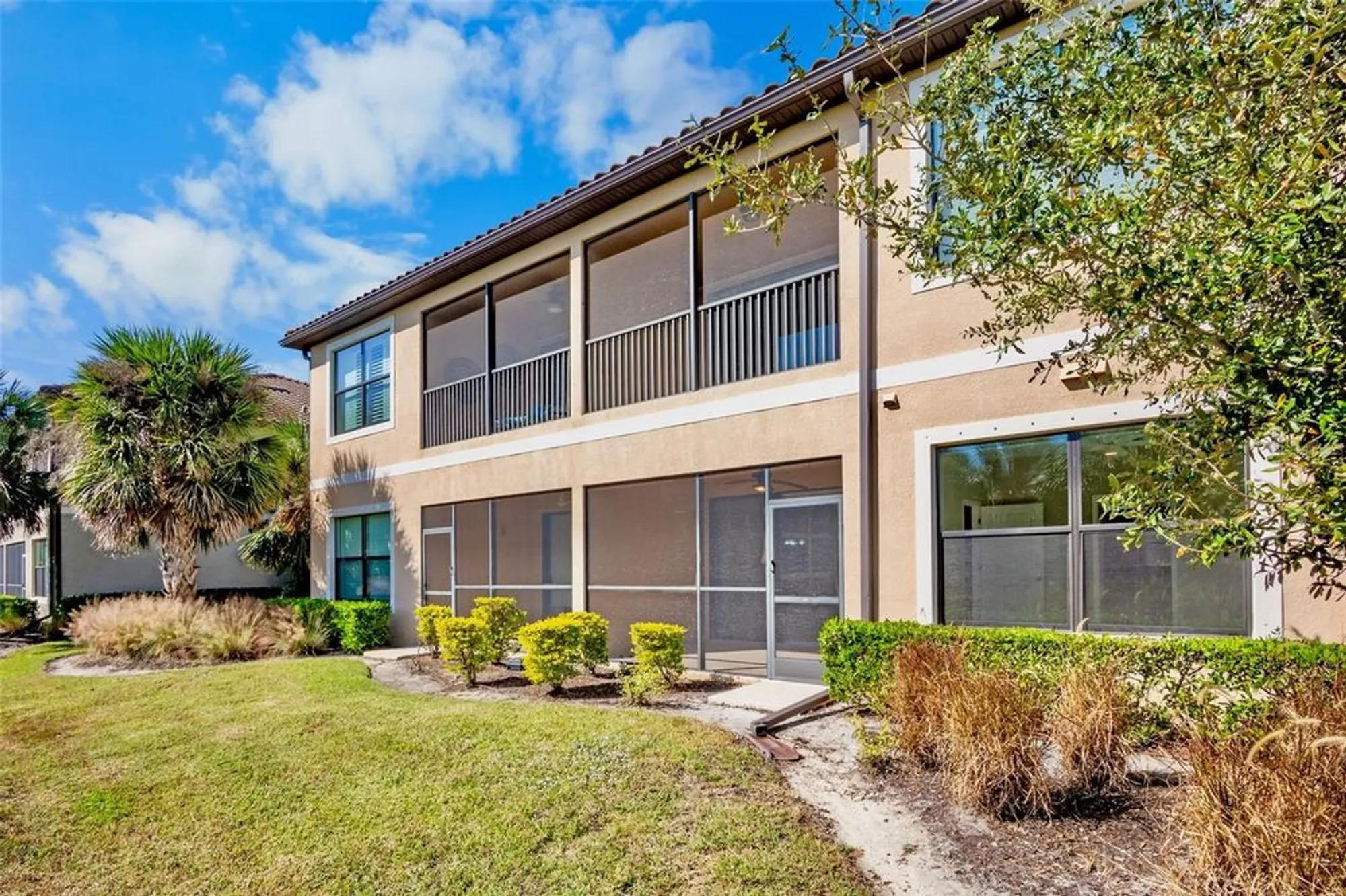 Property Slideshow image 29 of 49 | 5425 cicerone st 103, Sarasota, FL, 34238