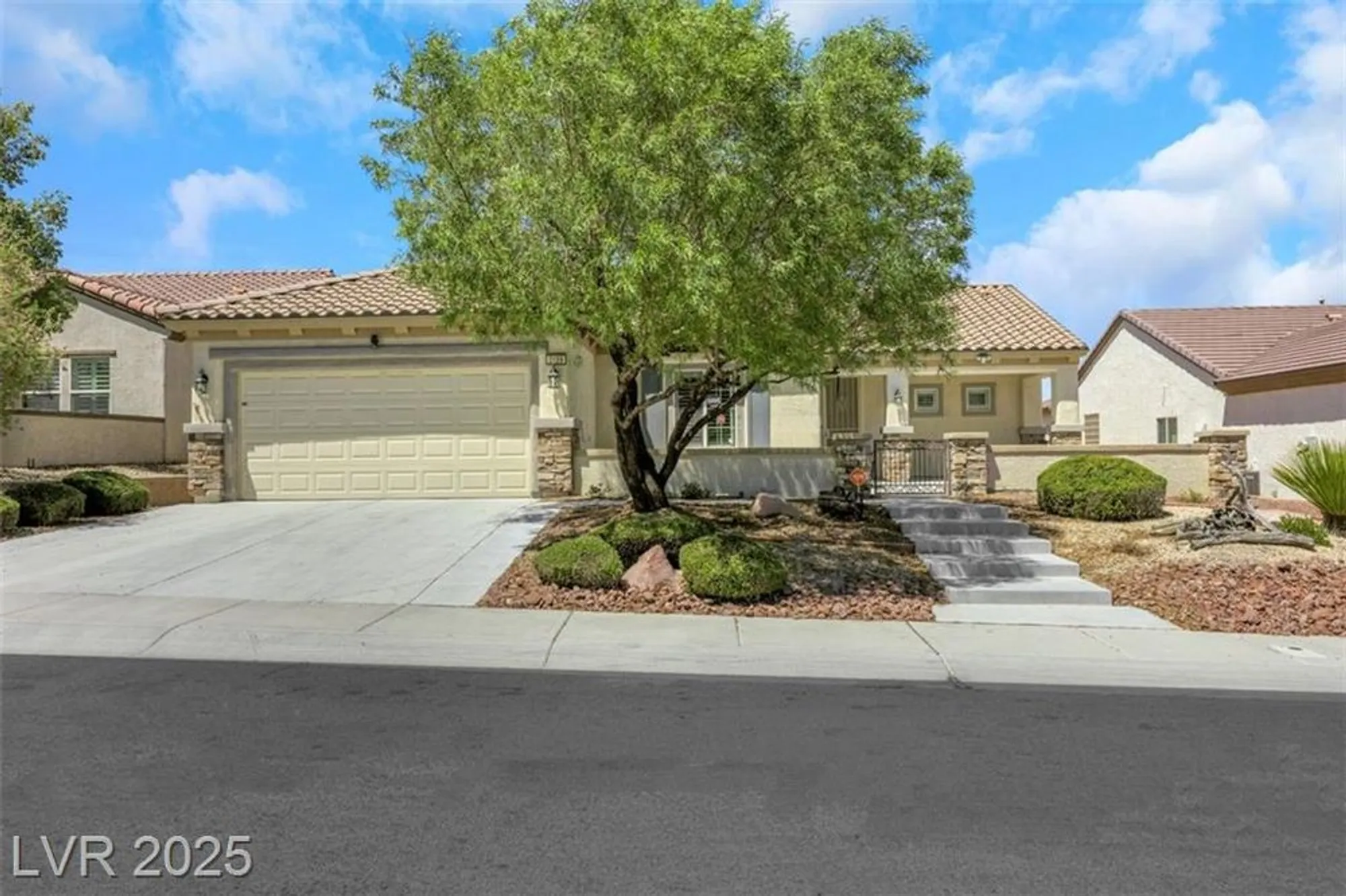 Property Slideshow image 2 of 34 | 2159 bensley st, Henderson, NV, 89044