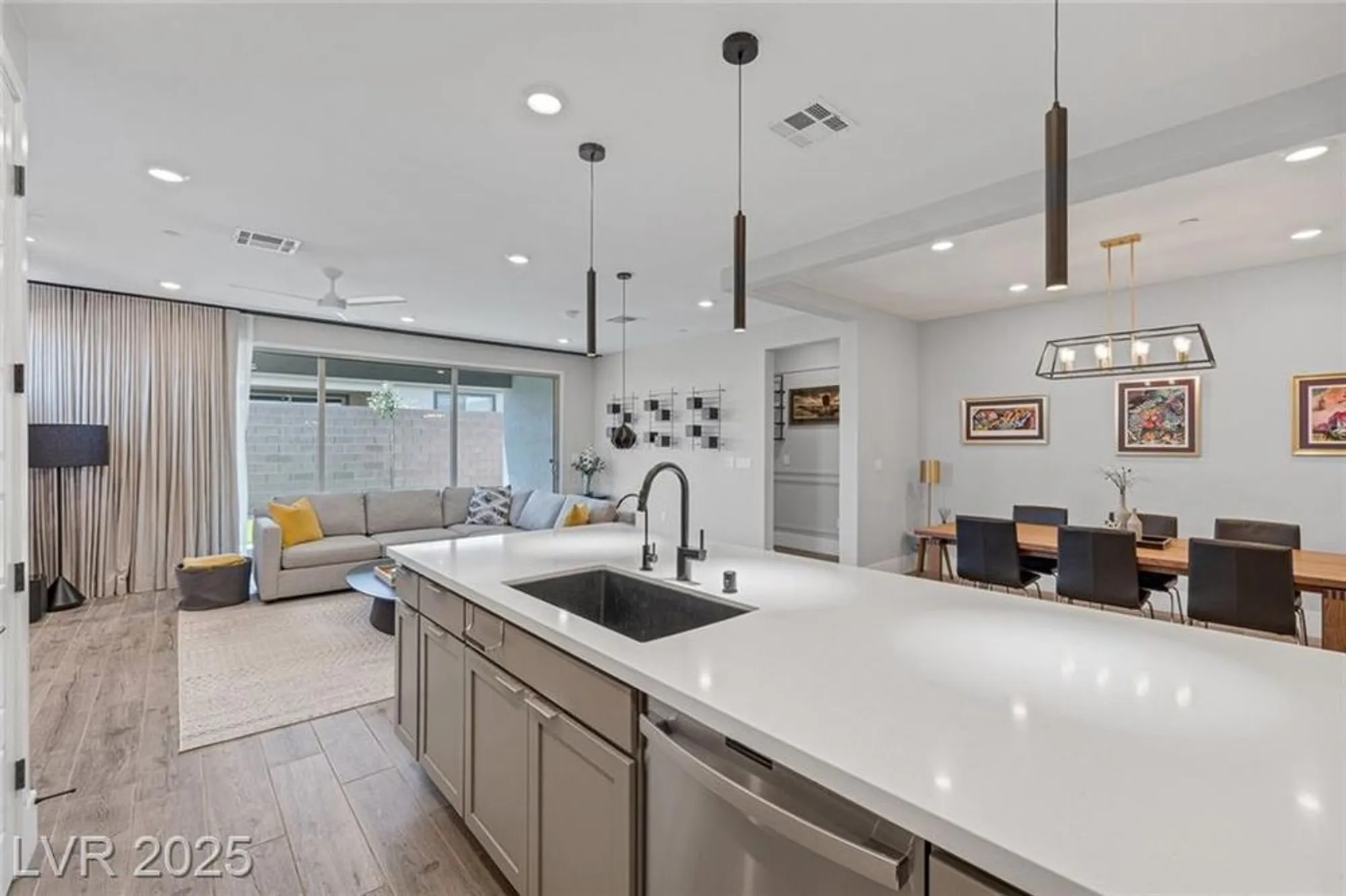 Property Slideshow image 10 of 42 | 9617 sard ln, Las Vegas, NV, 89143