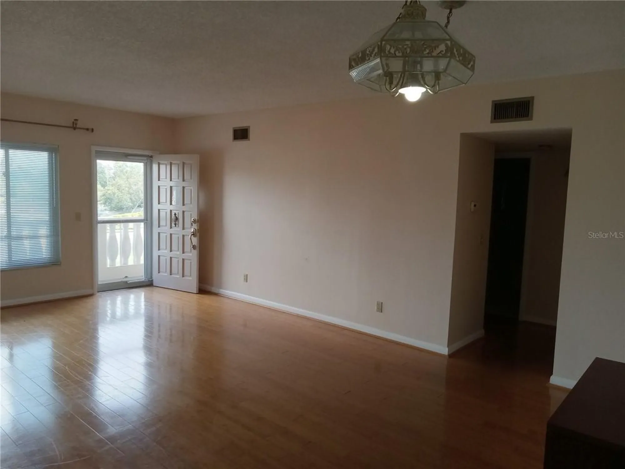 Property Slideshow image 6 of 36 | 2284 philippine dr 73, Clearwater, FL, 33763