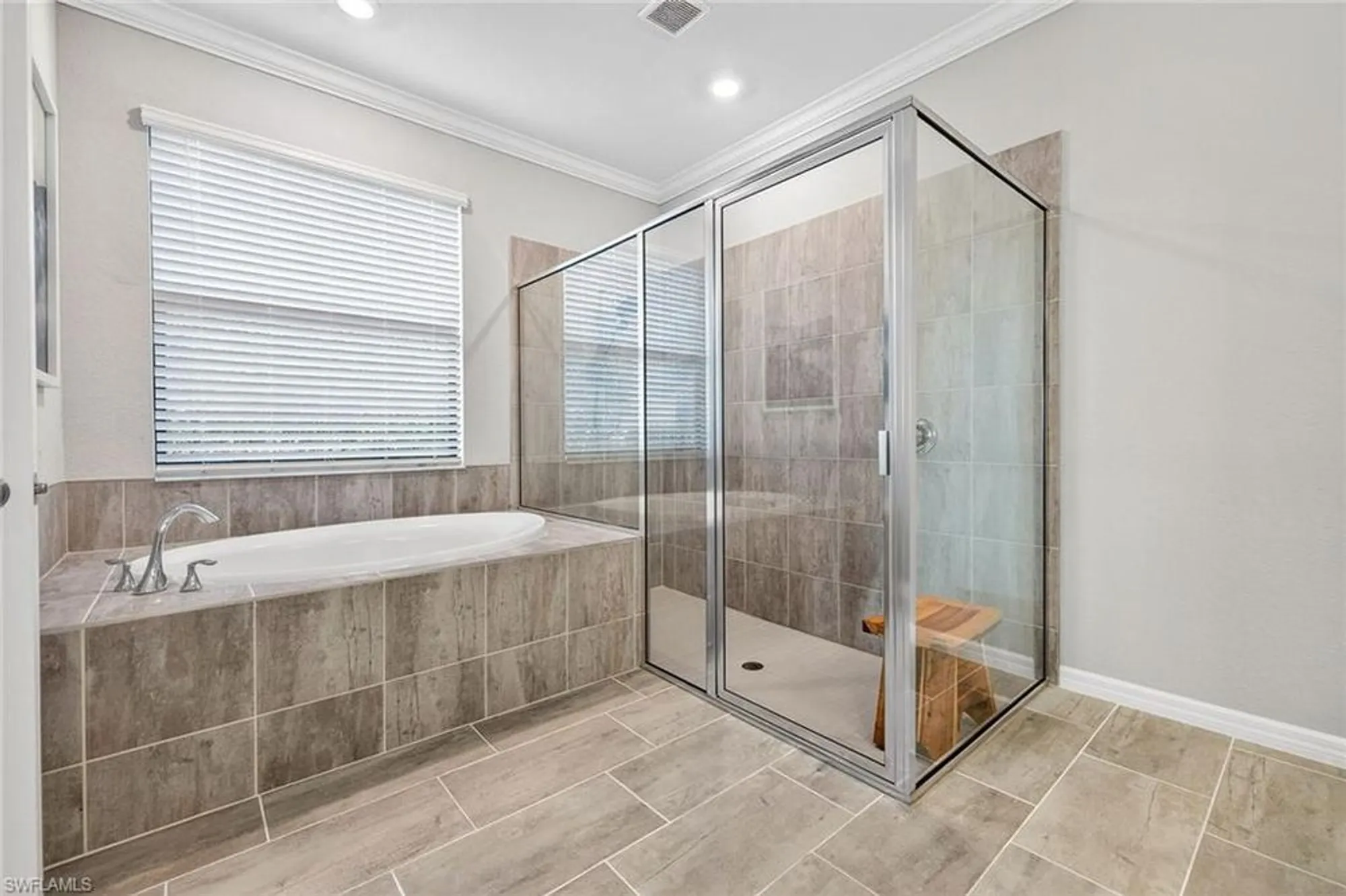 Property Slideshow image 17 of 38 | 19840 beechcrest pl, Estero, FL, 33928