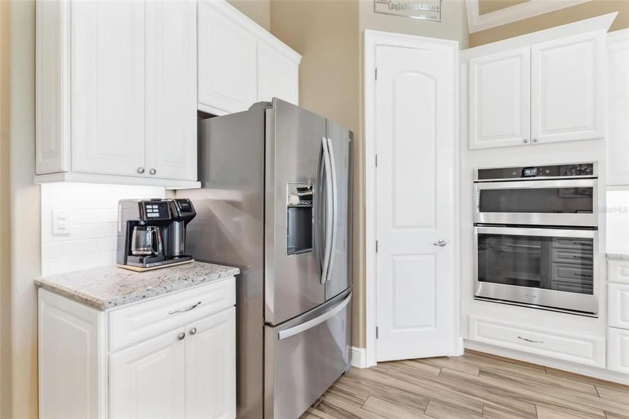 Property Slideshow image 16 of 46 | 39517 hillrise ln, Lady Lake, FL, 32159