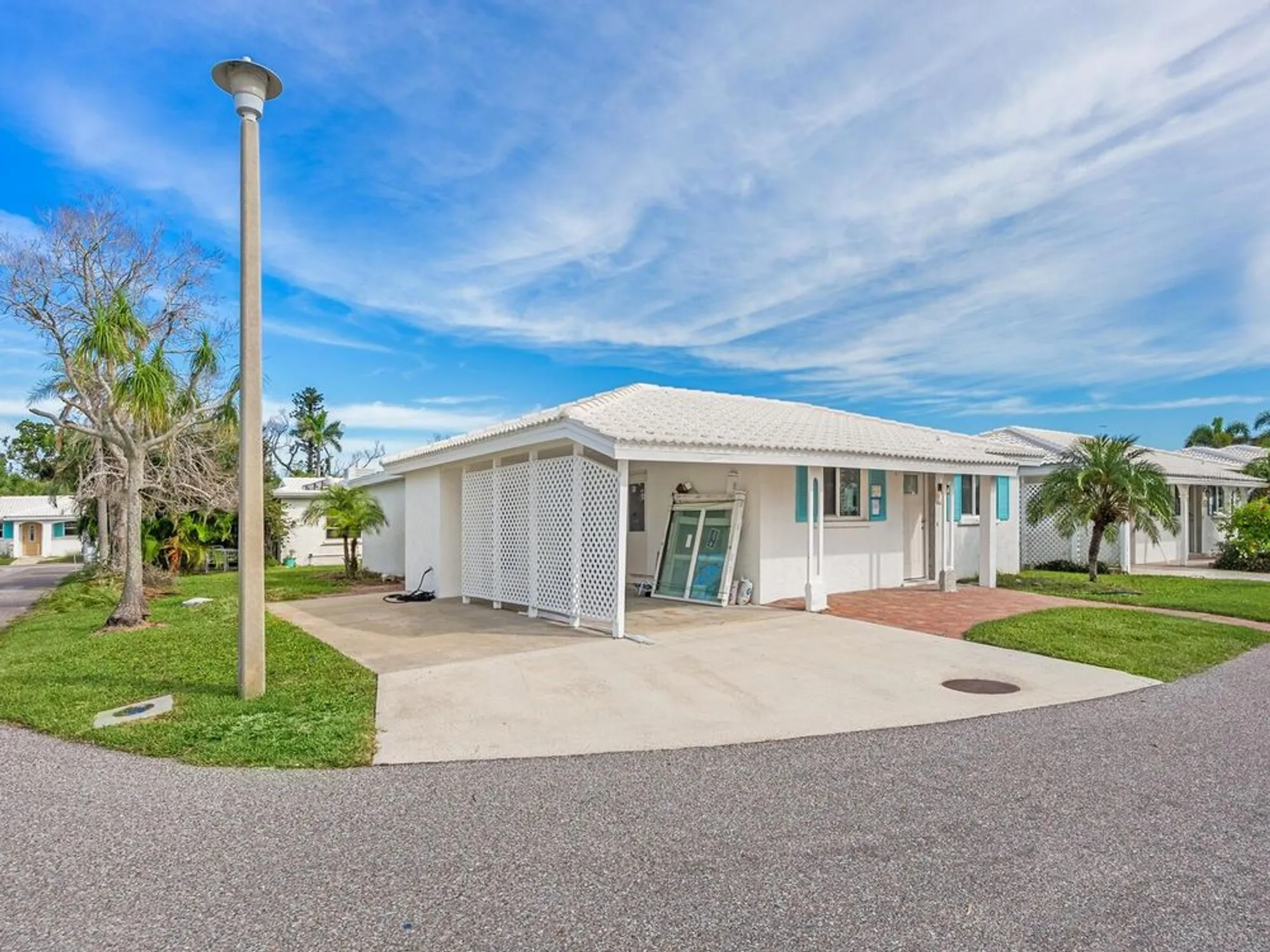 Property Slideshow image 3 of 41 | 667 el centro, Longboat Key, FL, 34228