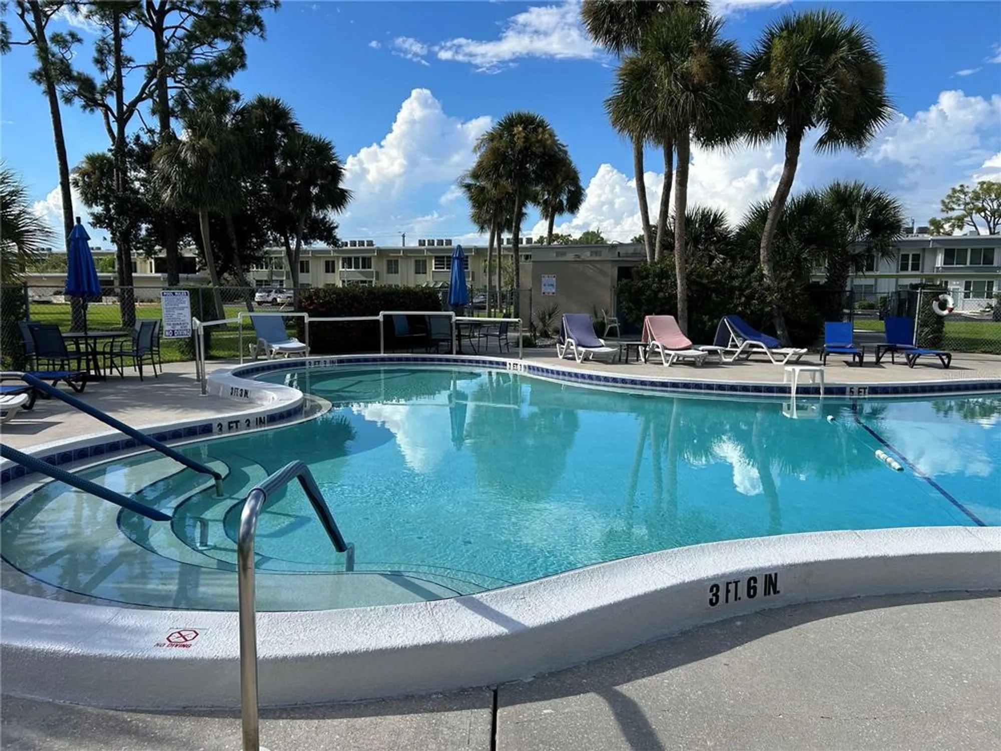 Property Slideshow image 10 of 61 | 2300 aaron st apt 215, Port Charlotte, FL, 33952