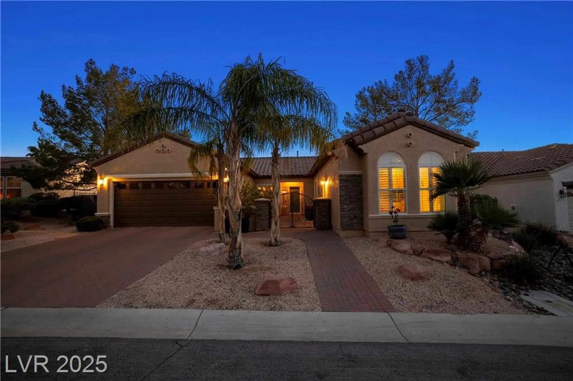 Property Slideshow image 16 of 24 | 2731 goldcreek st, Henderson, NV, 89052