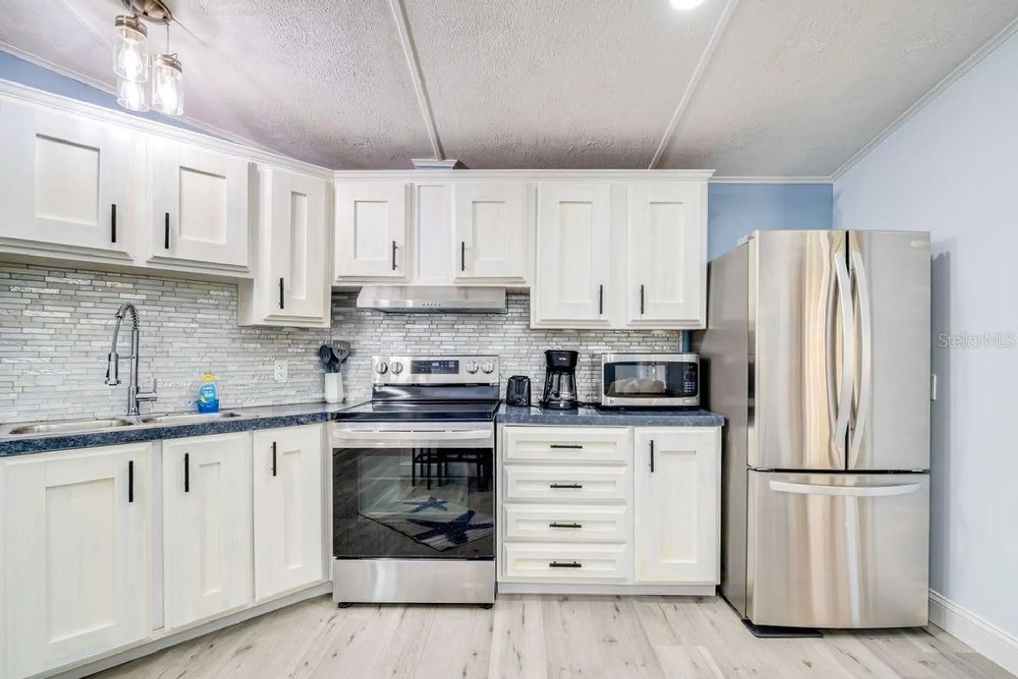 Property Slideshow image 18 of 28 | 1224 dustin dr, Lady Lake, FL, 32159