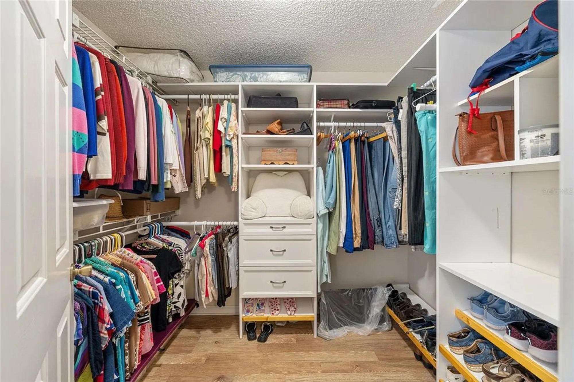 Property Slideshow image 23 of 47 | 1258 weaton ct, The Villages, FL, 32162