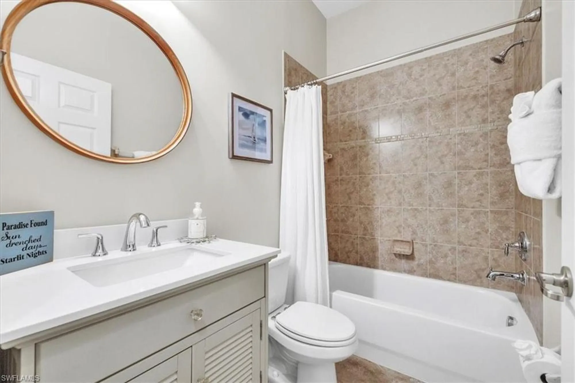 Property Slideshow image 14 of 50 | 3470 lakeview isle ct, Fort Myers, FL, 33905