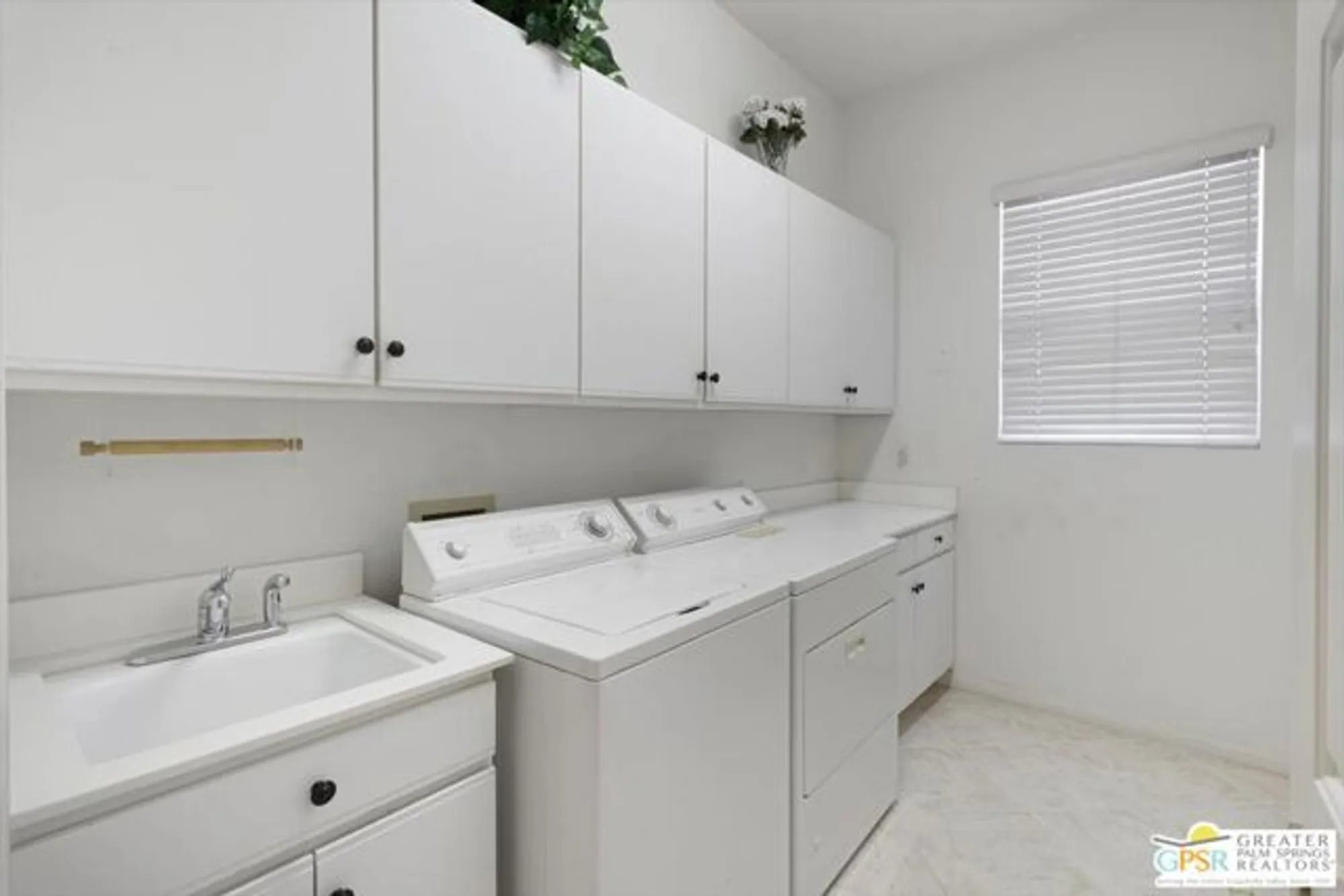 Property Slideshow image 35 of 56 | 39262 gainsborough cir, Palm Desert, CA, 92211