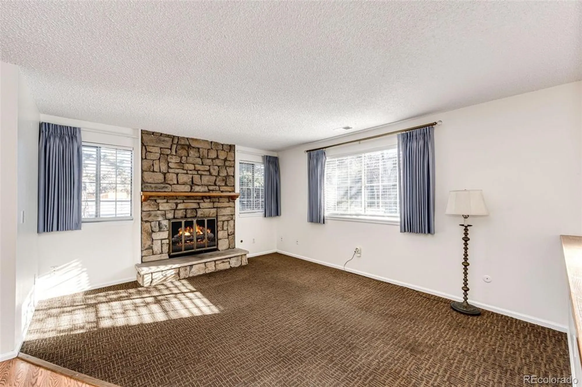Property Slideshow image 9 of 36 | 14393 e marina dr, Aurora, CO, 80014