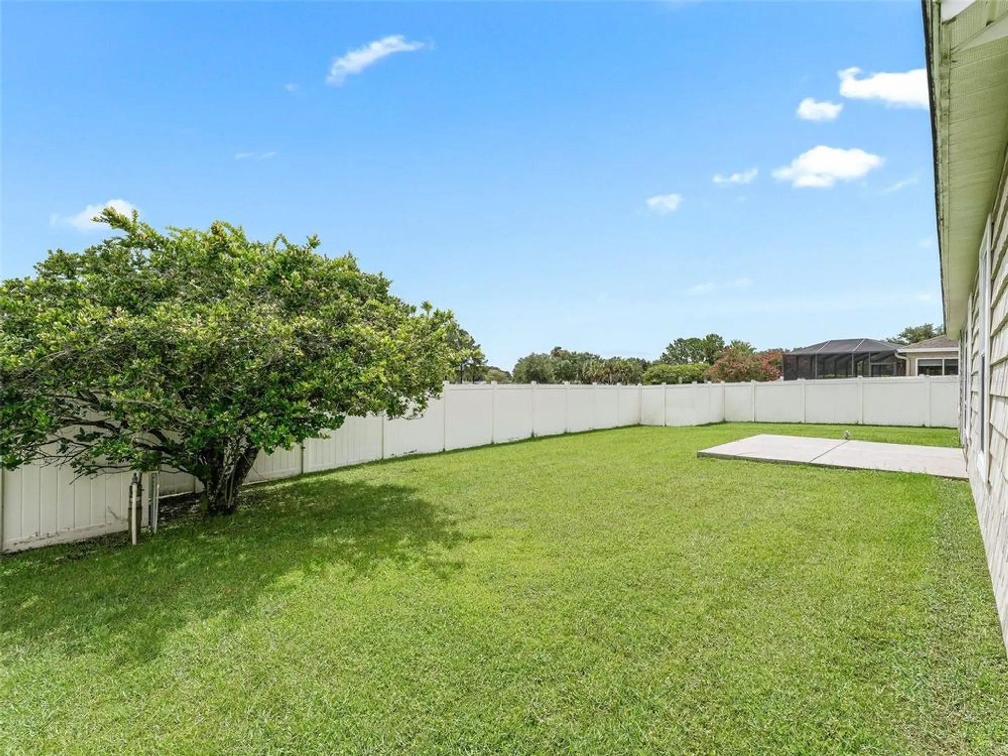 Property Slideshow image 34 of 41 | 12185 ne 51st cir, Oxford, FL, 34484