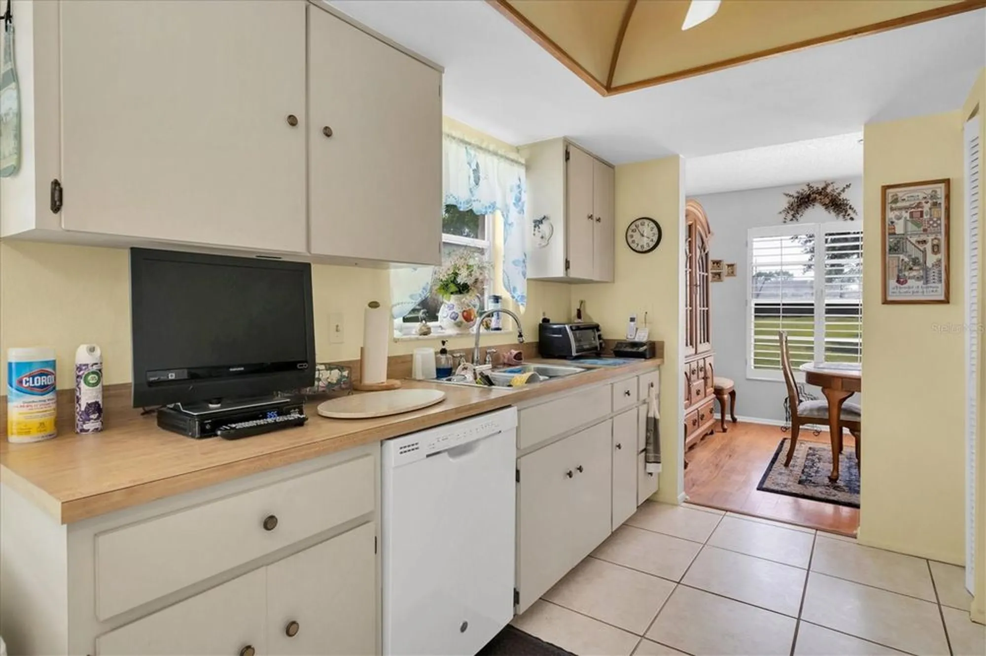 Property Slideshow image 16 of 30 | 4819 boonesboro ct, New Port Richey, FL, 34655