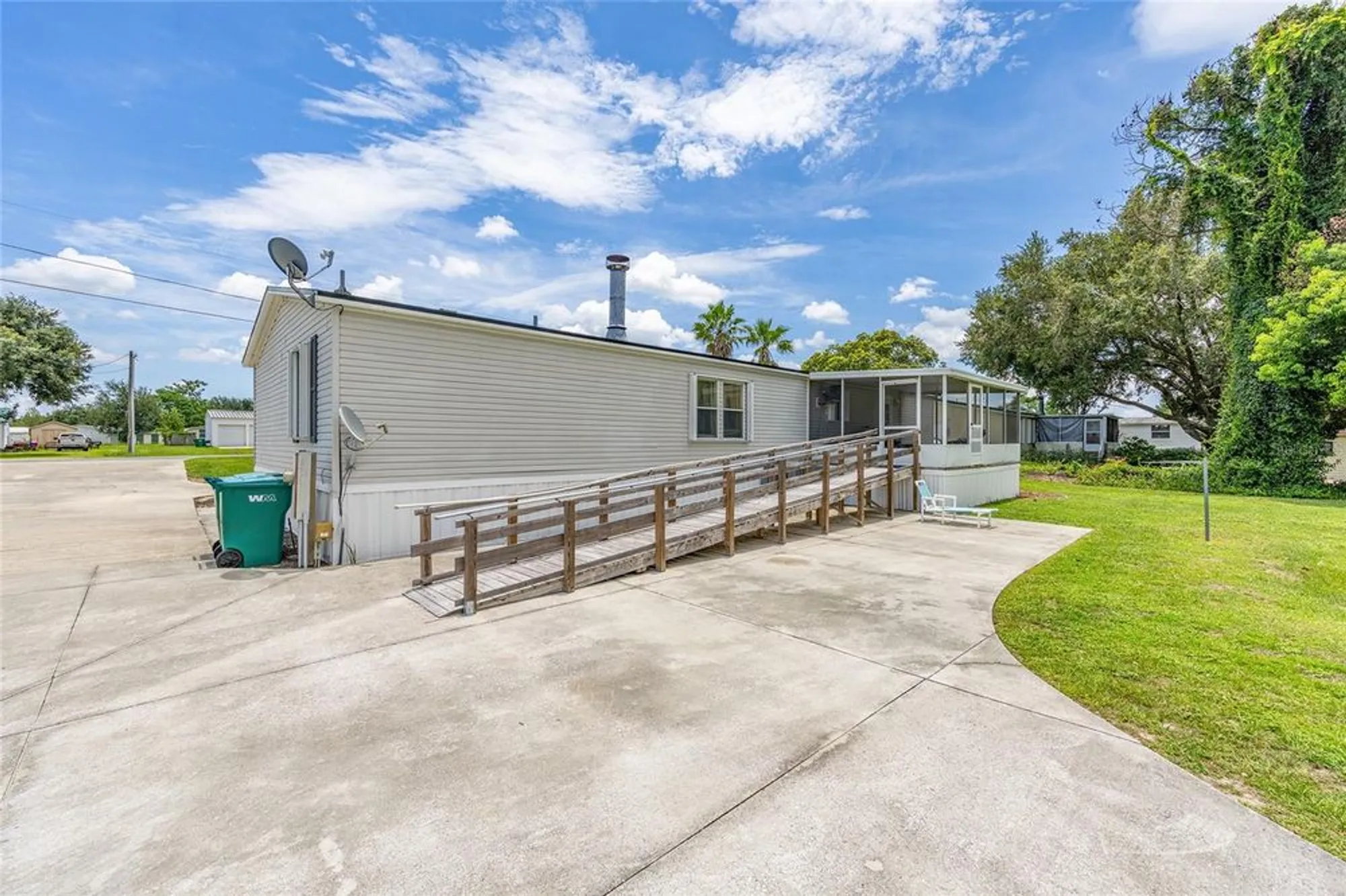 Property Slideshow image 21 of 26 | 7706 county road 109d, Lady Lake, FL, 32159
