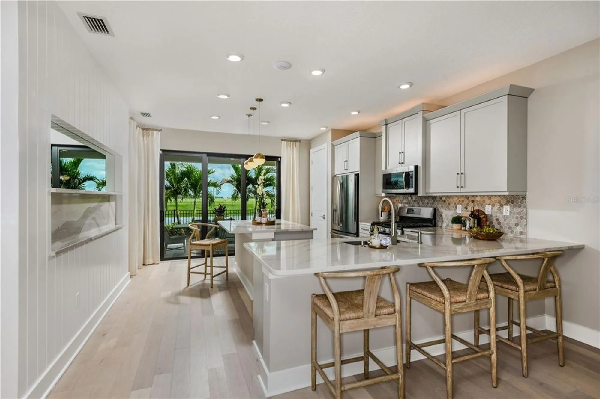 Property Slideshow image 12 of 66 | 18402 rockport pl, Lakewood Ranch, FL, 34211