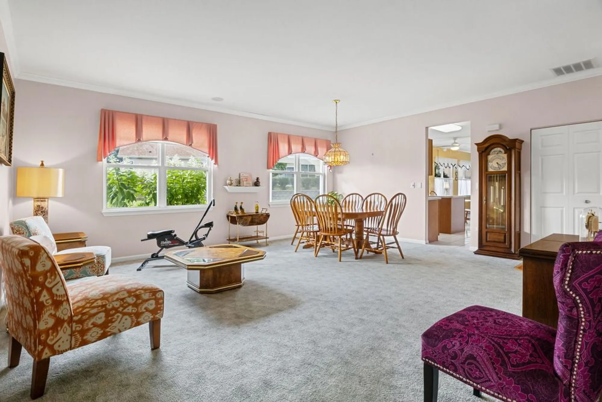 Property Slideshow image 5 of 25 | 21331 w juniper ln, Plainfield, IL, 60544