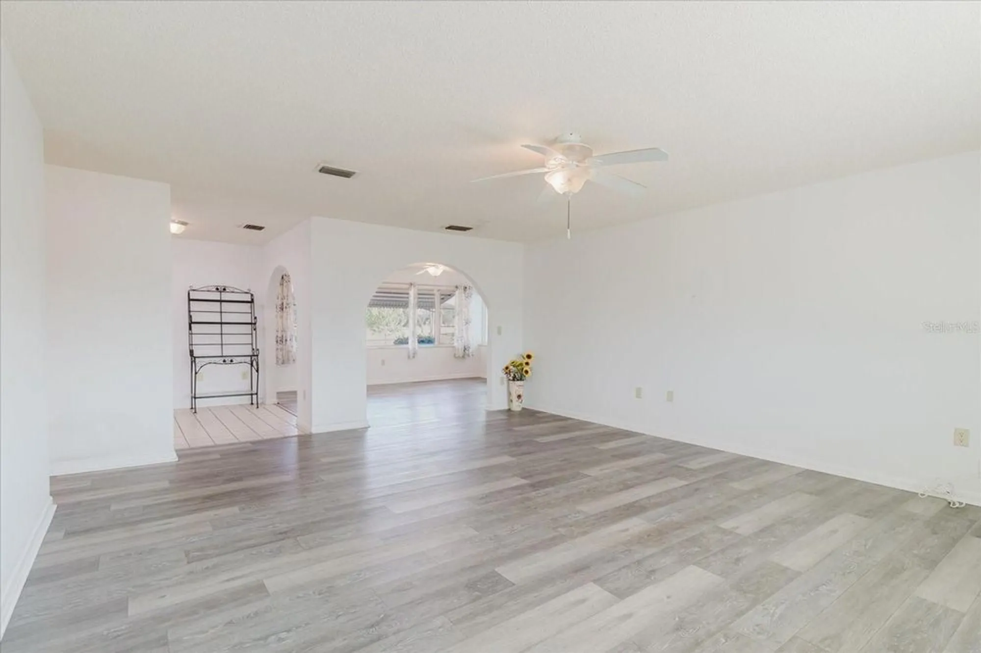 Property Slideshow image 5 of 60 | 646 allegheny dr, Sun City Center, FL, 33573